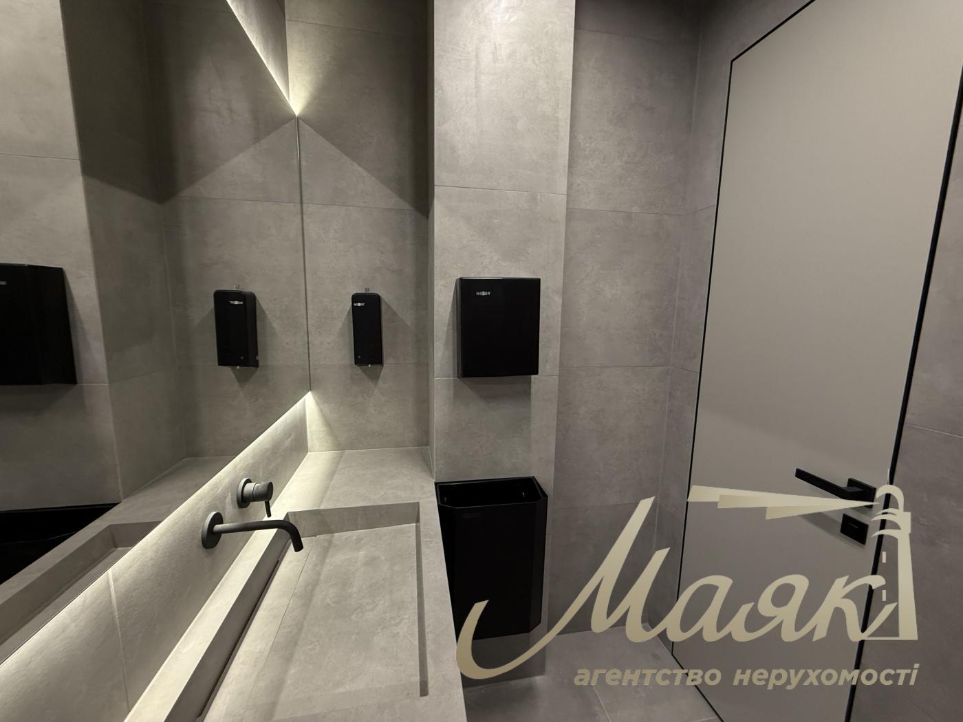 Office for rent 800 m2, BC Gloria Park, Goloseevo