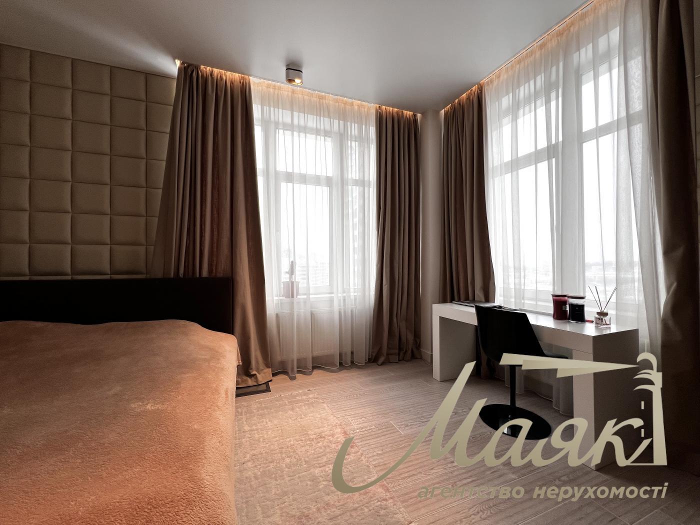 For sale 4-bedroom apartment, LCD Novopecherskie Lipki, 116.4m², Pechersk, Kyiv