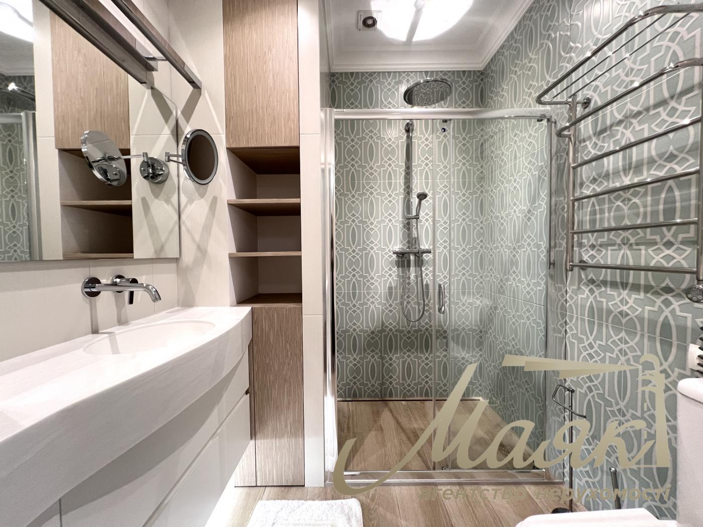 Rent 2-storey house 190m2, Goloseevsky district, Myshelovka