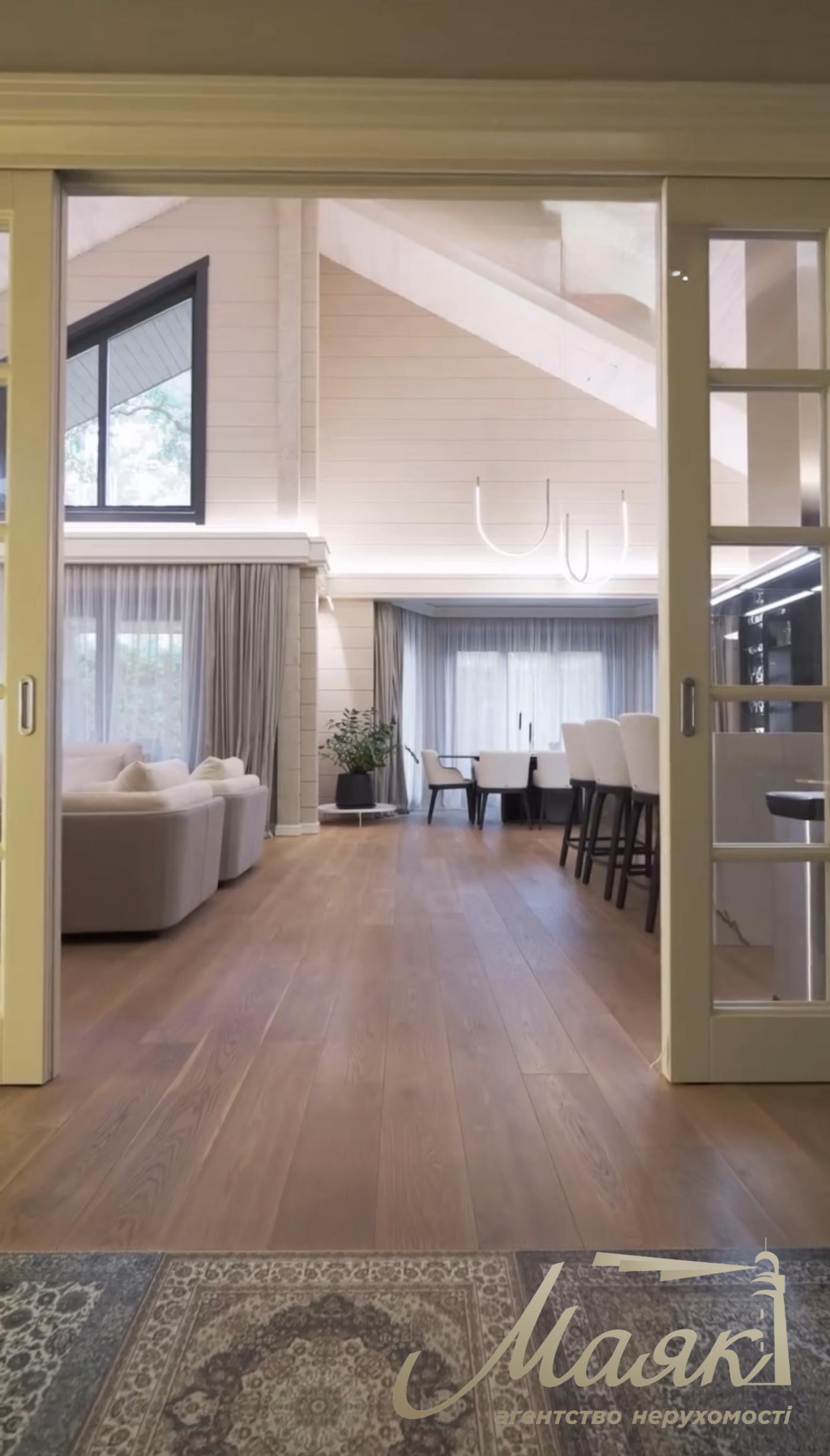 Продажа стильного 5-комнатного дома 377 м² в хуторе Мриги, Конча-Заспа, Голосеевский район Киева