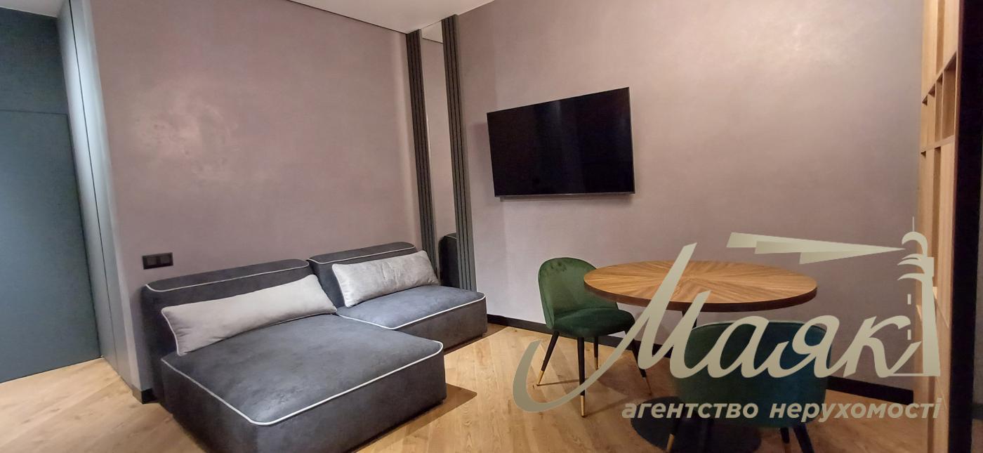 Sale of 1-room apartment 46 m2 with a terrace in the residential complex Delmar, Dragomirova st.