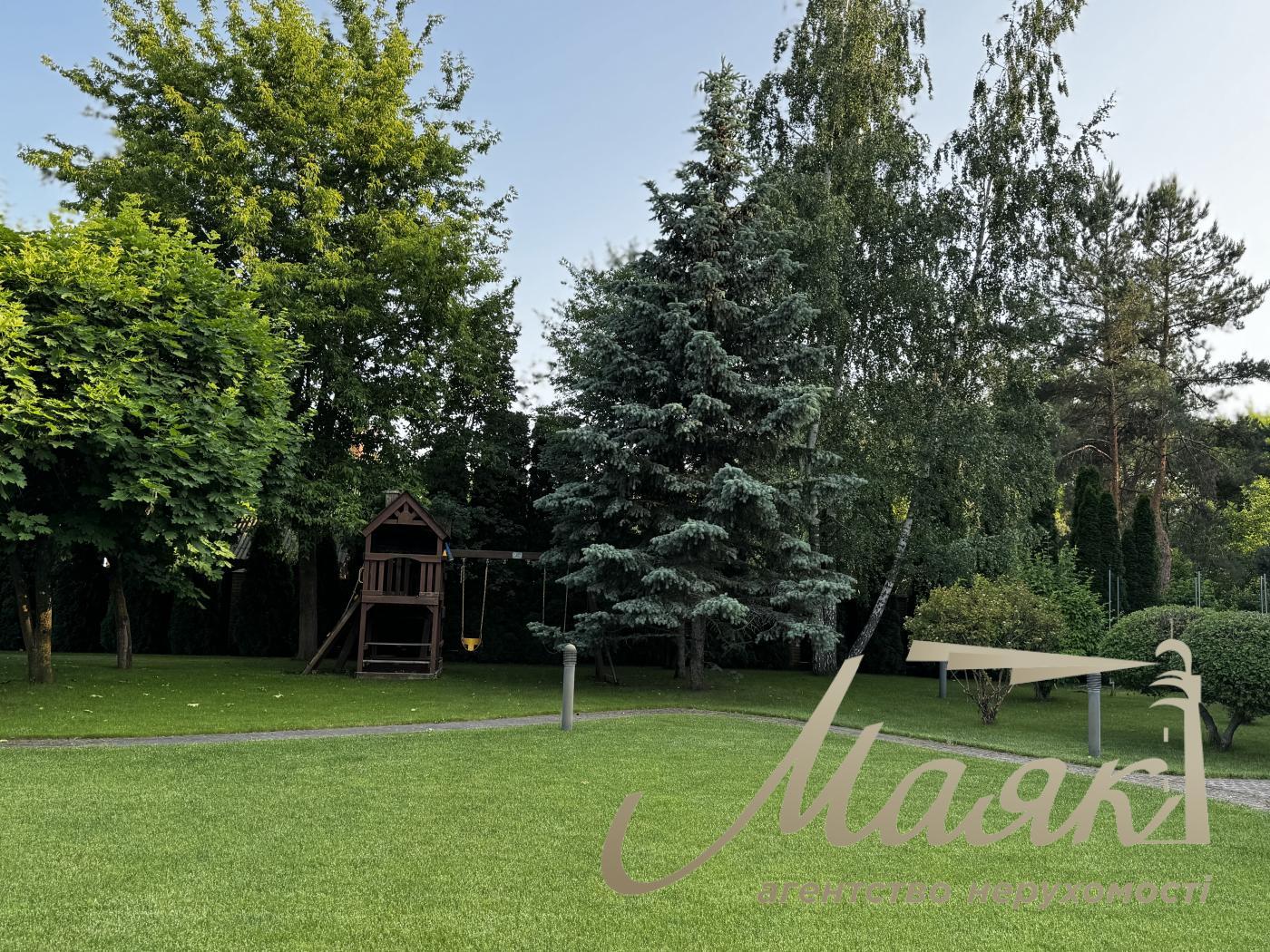 Оренда будинку 400 кв.м з тенісним кортом, великою зеленою територією | Бориспільський район| с.Гора