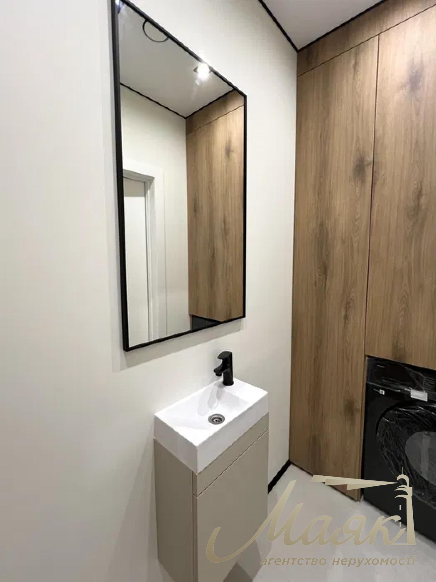 Продажа 2-комнатной квартиры ЖК Варшаский 3, ул. Змиенко