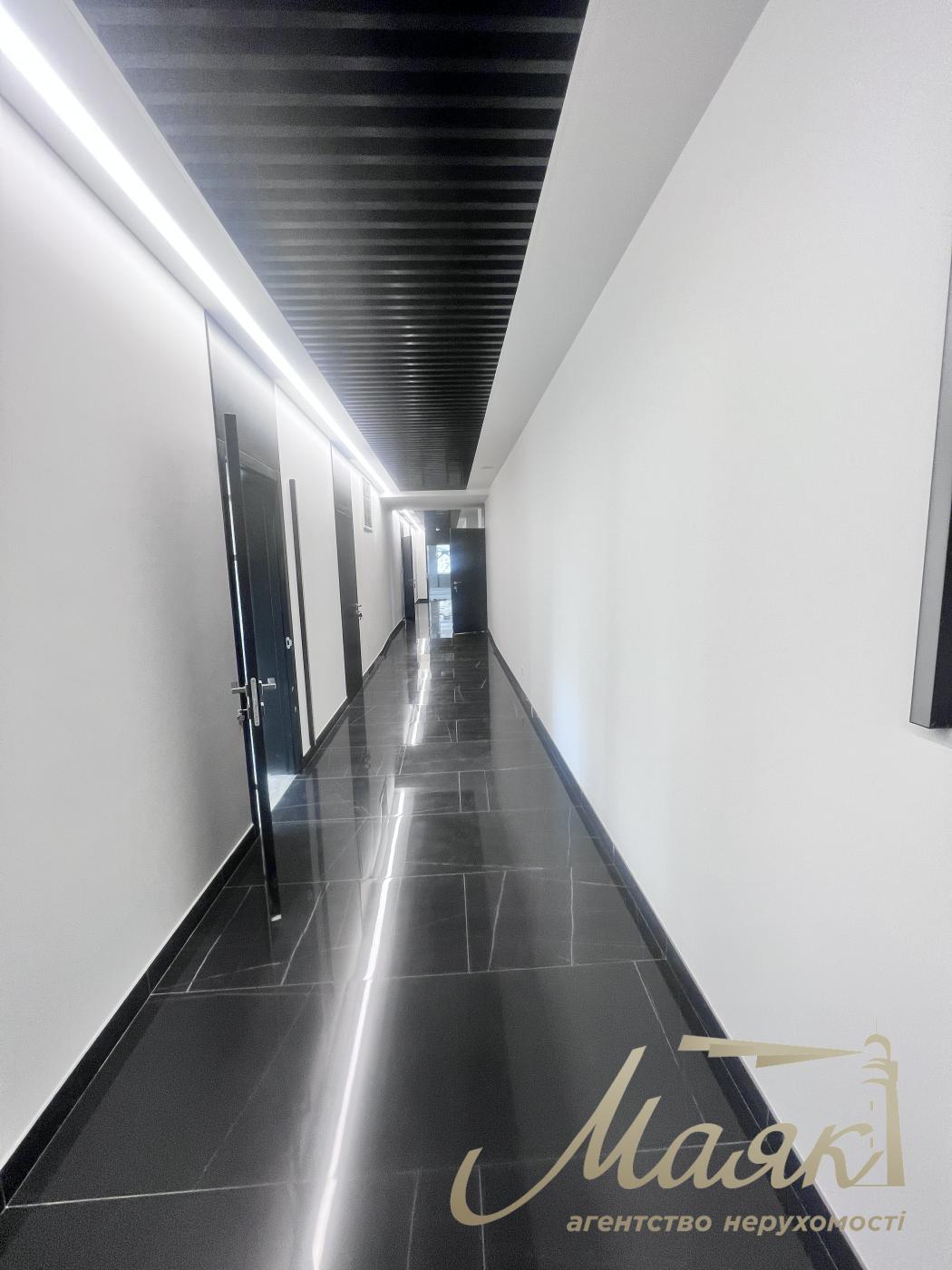 Аренда офисного помещения 500м2, БЦ Нивки Сити