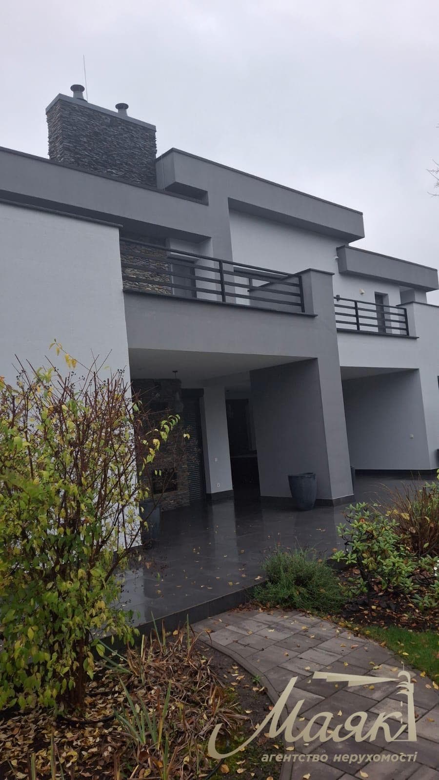 Продаж будинку (280 м²) на 8 сотках землі в с. Нові Безрадичі, Обухівський район