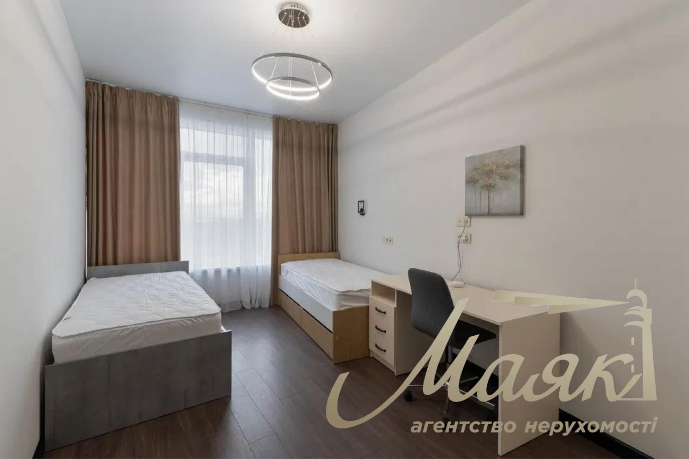 Rent 4-bedroom apartment in Residential Complex Busov Hill, Buslovskaya str. 12, Pechersk.