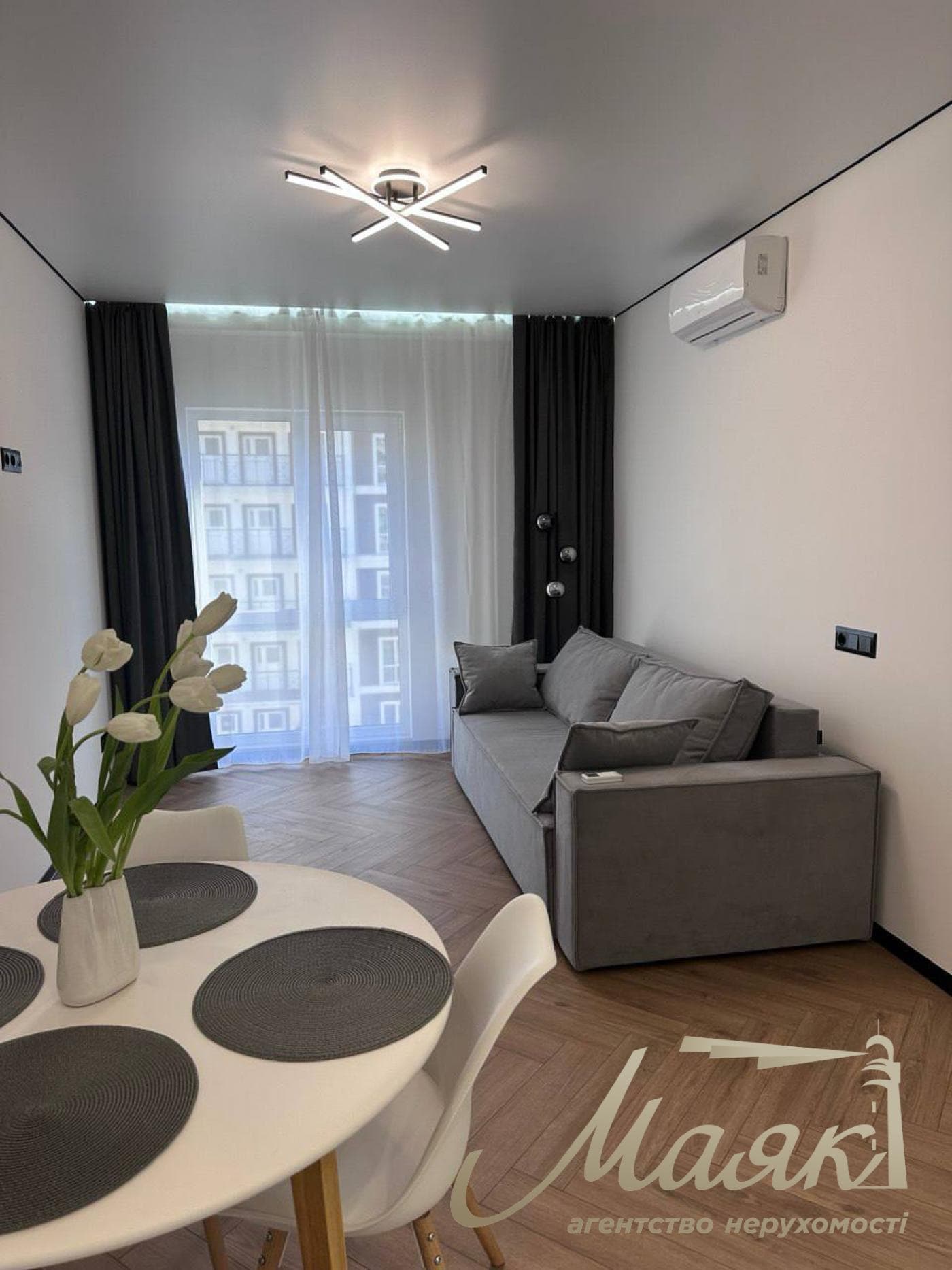 For sale 3-bedroom apartment in LCD New England