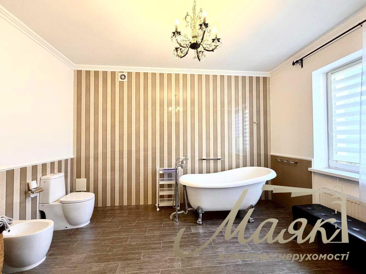Townhouse for rent: 292 m², 3 bedrooms, terrace with waterfront access, self-contained; Kozin/Koncha-Zaspa village, Anatoliy Solovyanenko Street, Kyiv Oblast, Obukhiv direction