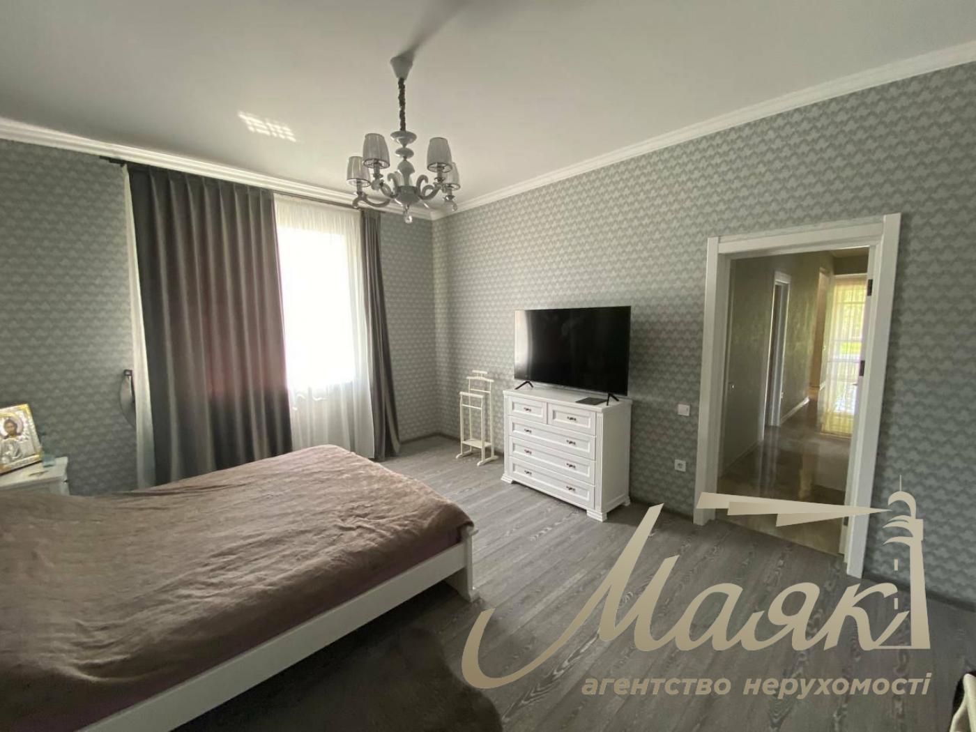 Продаж будинку 190 м2 с. Крюківщина