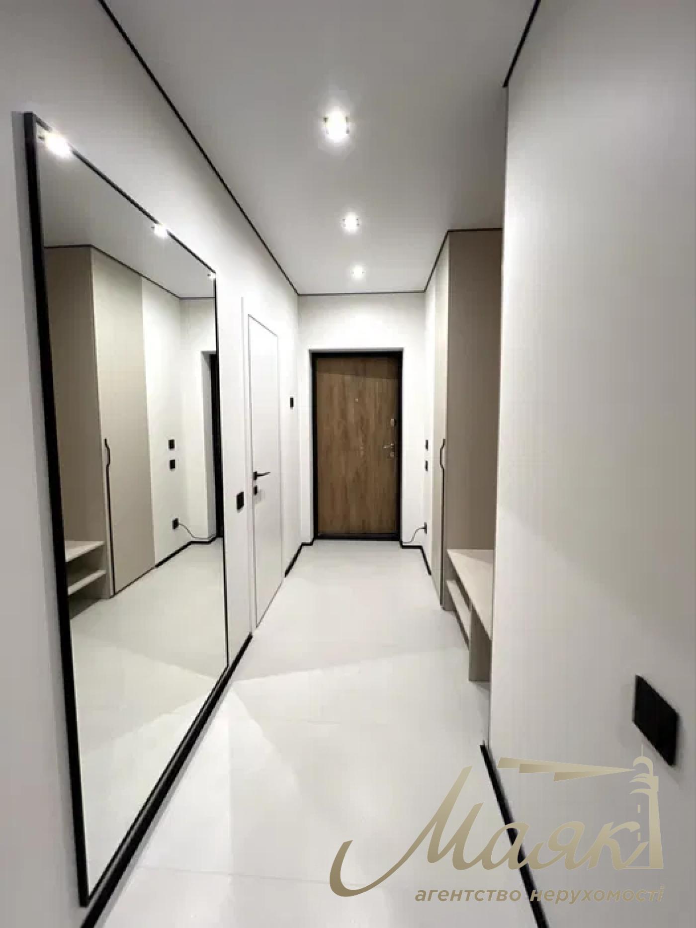 Продажа 2-комнатной квартиры ЖК Варшаский 3, ул. Змиенко