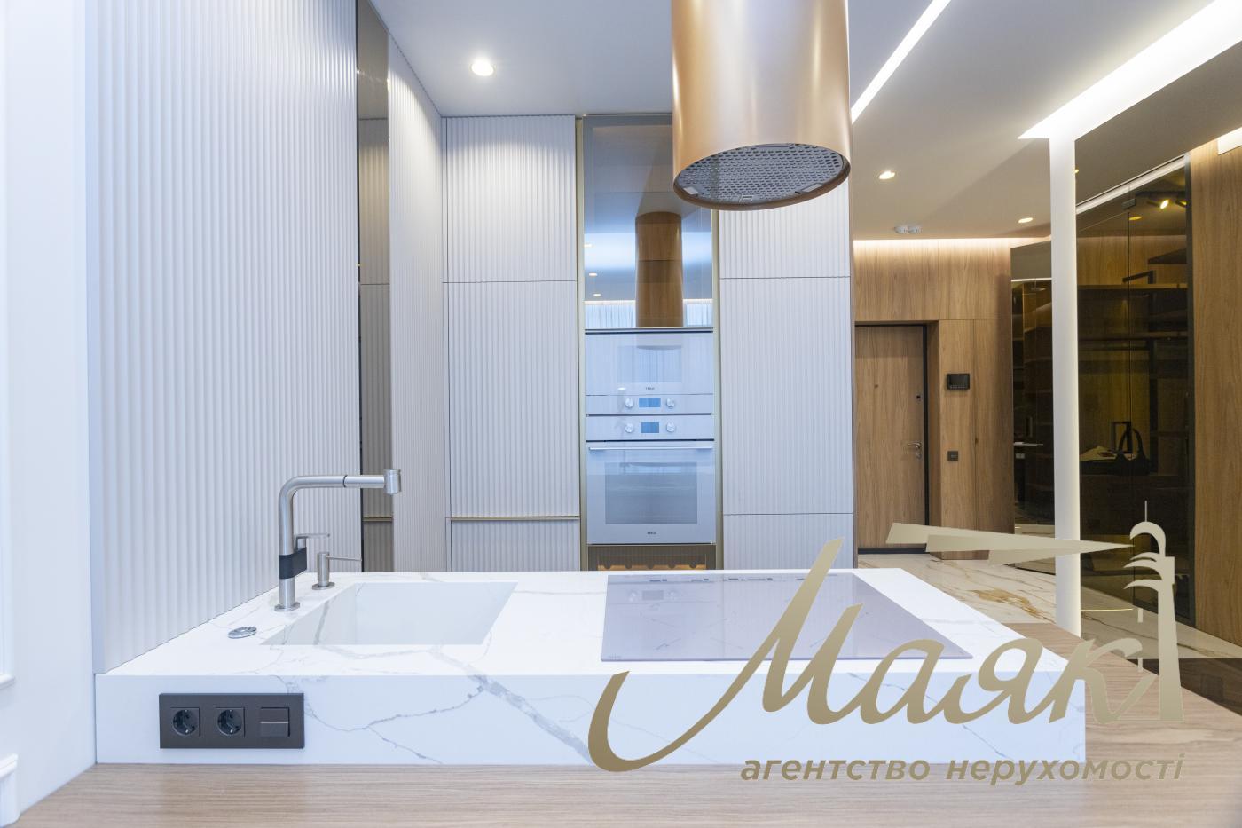 Продажа 2к квартиры 50м2, ЖК Французский квартал 2, ул. Джона Маккейна, Печерський район.