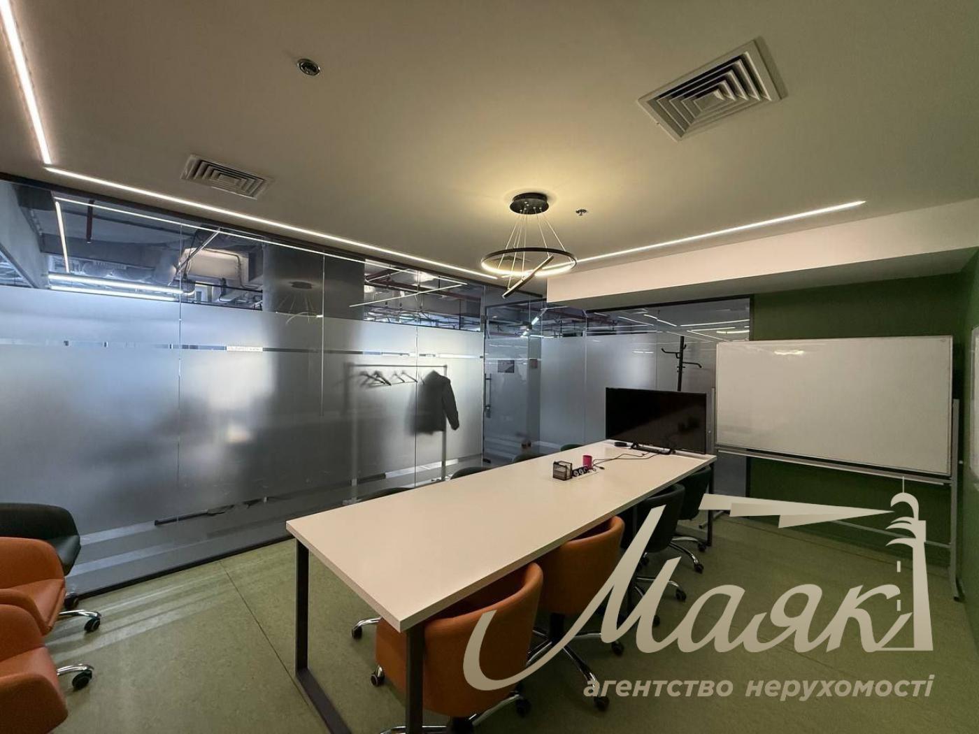 Office for rent 3 207m2 in BC Parus, Mechnikova str. 2, Pechersky district.