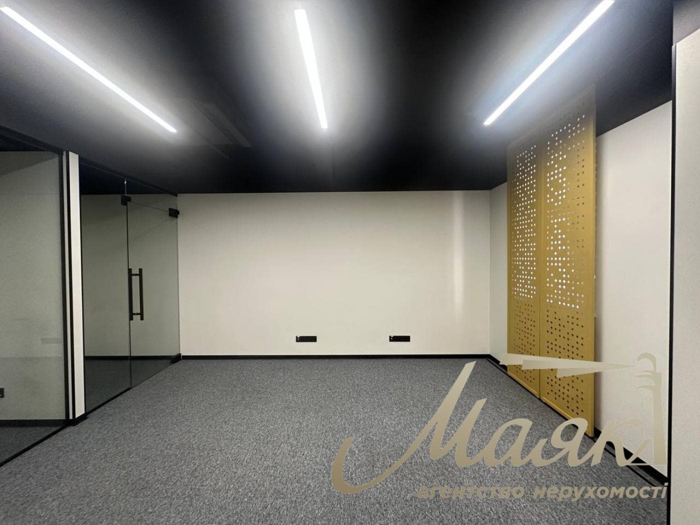 1,132 m² Office Space for Rent in the Business Center at 18/7 Almazova Street, Pechersk