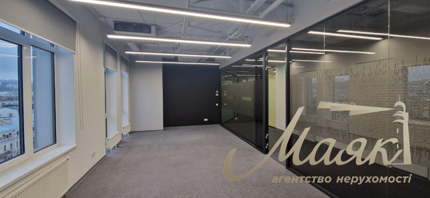 Rent Office 960 m2 in BC "Astarta", Naberezhno-Kreschatitskaya street, Podol.