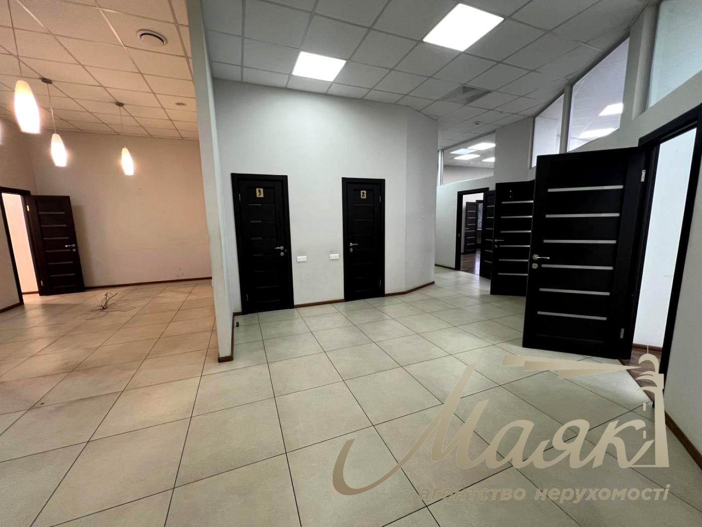 Продажа комерческого помещения 235м2 в ЖК Новопечерские Липки, Андрея Верхогляда ул. (Михайла Драгомирова), 16