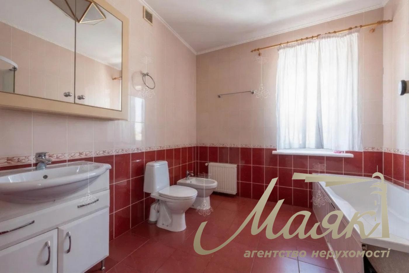 Продажа дома 480м² в Вите-Литовской, Чапаєвка, Голосеевский район, Киев