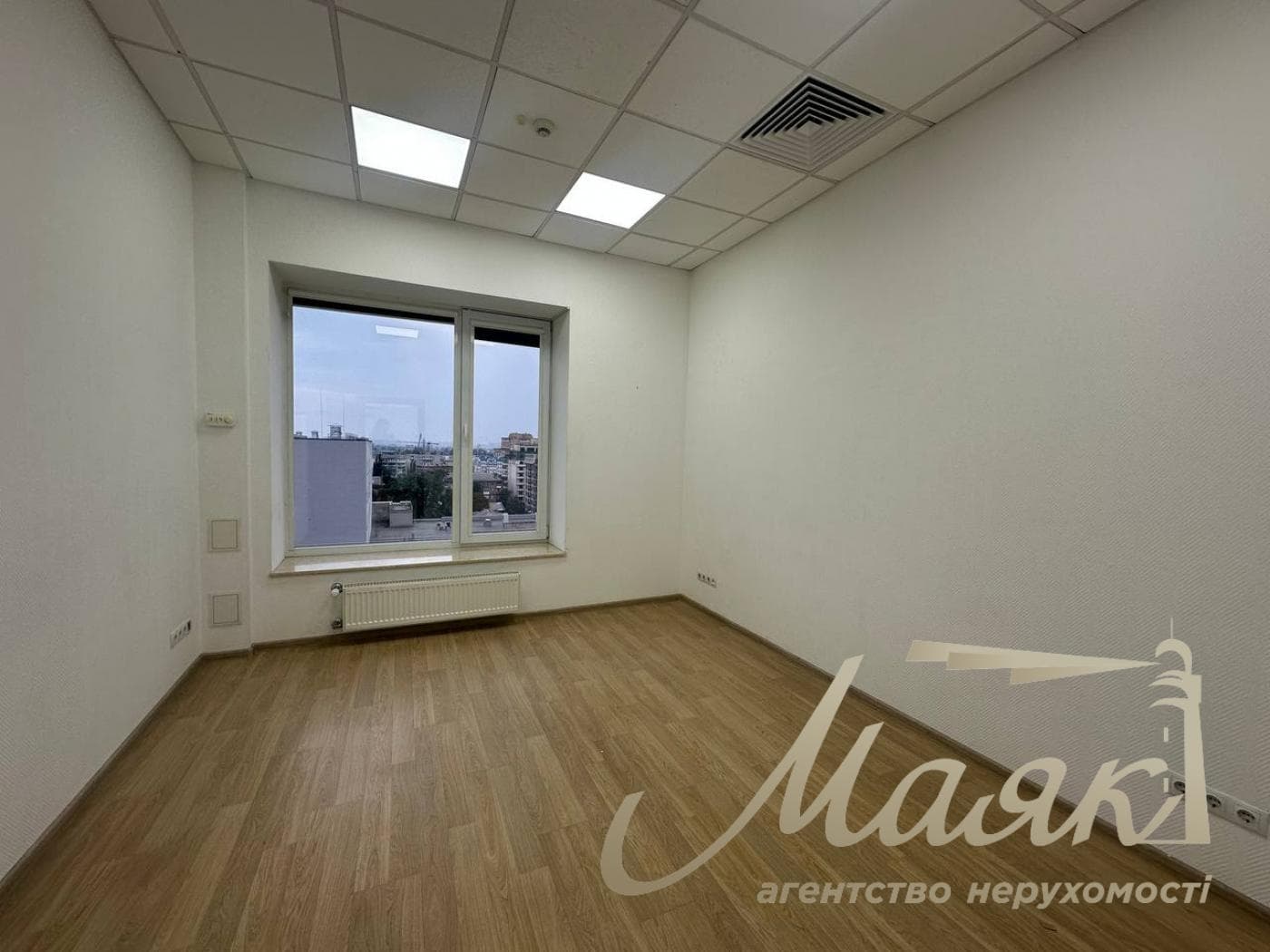 Оренда офісу площею 180 м² у бізнес-центрі «Доміно», вул. Нижній Вал, 51, Поділ.