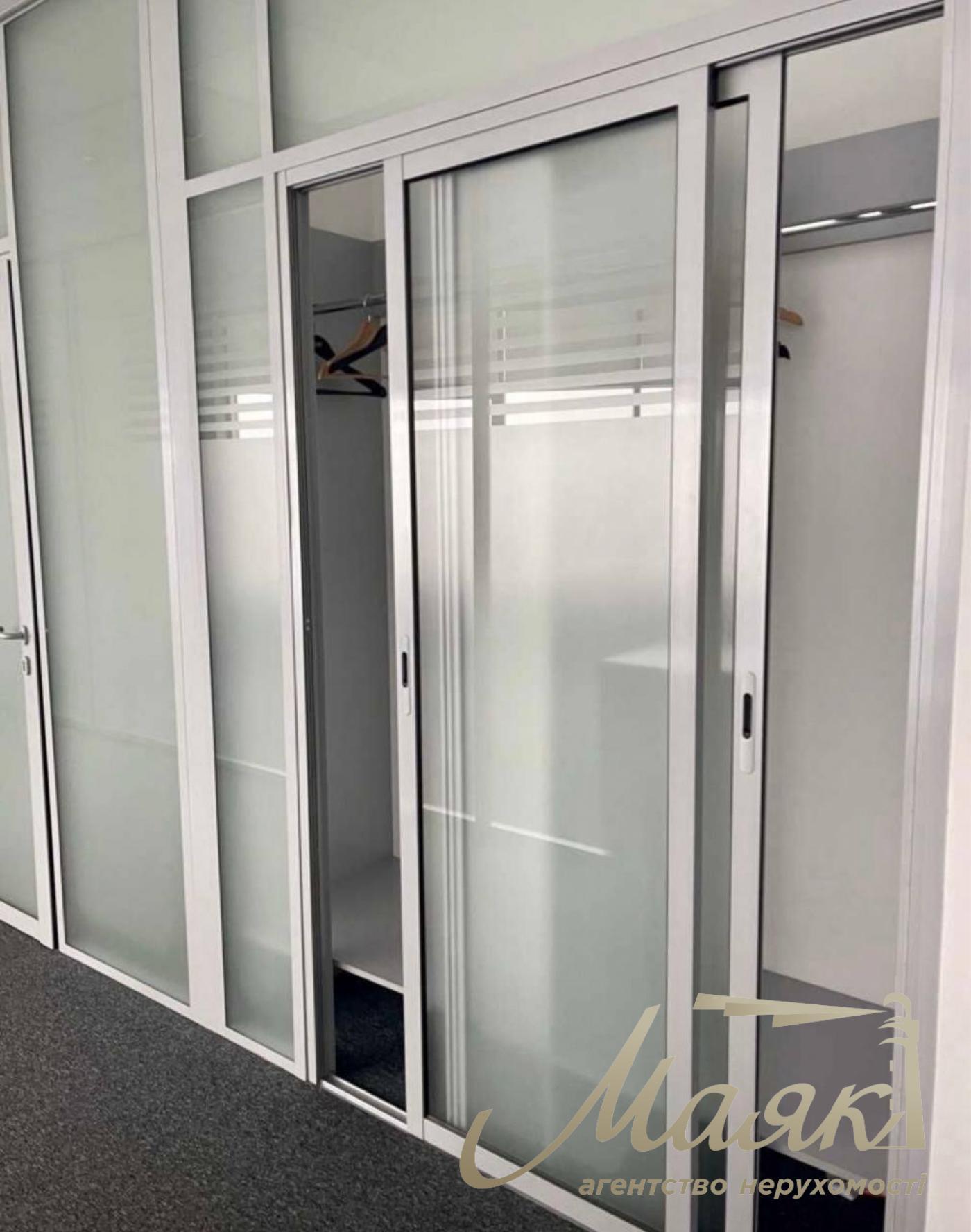 Office rent 280 m2, Boychuk St. 44a, Goloseevsky