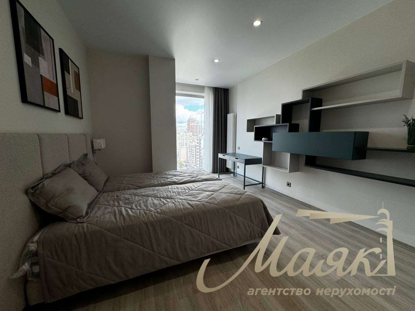 Rent of 4-room apartment, residential complex Atlantic, Antonovicha (Gorky) street, Vladimirsky market.2