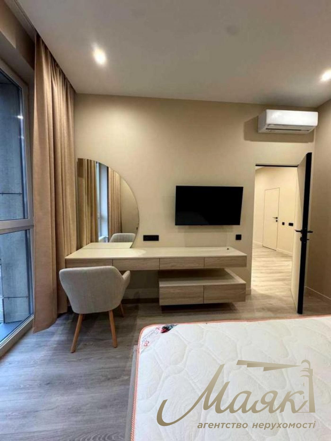 Оренда 2-кімнатної квартири площею 73 м² у ЖК «Greenville» на Печерську