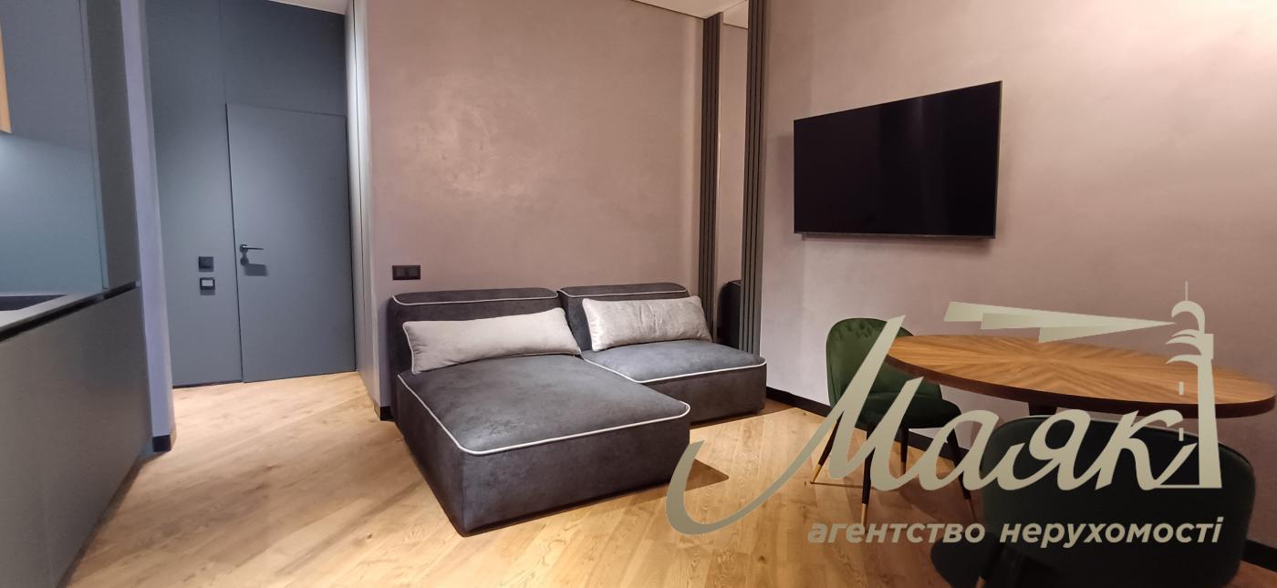 Sale of 1-room apartment 46 m2 with a terrace in the residential complex Delmar, Dragomirova st.