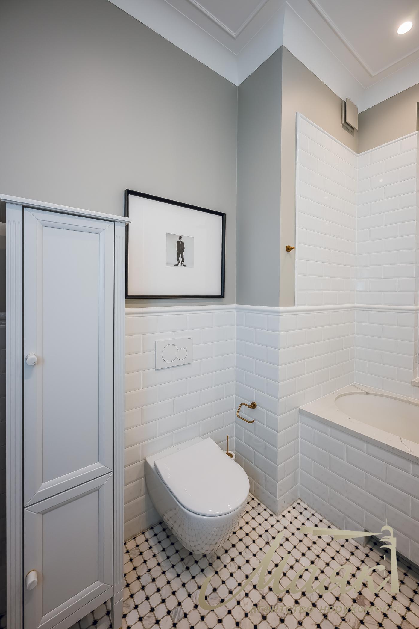 Продаж 3к квартири 99 м2, вул. Дегтярна 18, Воздвиженка. Дігтярна 18, Воздвиженка, Київ