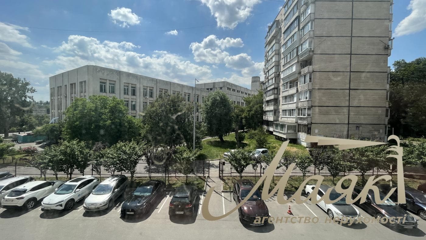 Оренда офісного приміщення (145 м²) на вул. Професора Павловського (Боткіна), 4а, БЦ «Successful House», Солом’янський район, Київ