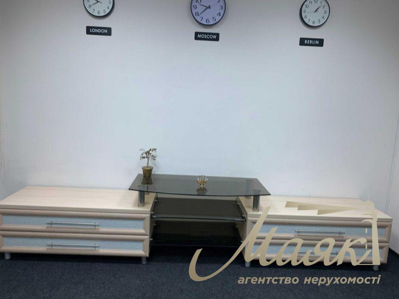 Продаж офісного приміщення 70 м.кв., Золоті Ворота, вул. Інститутська