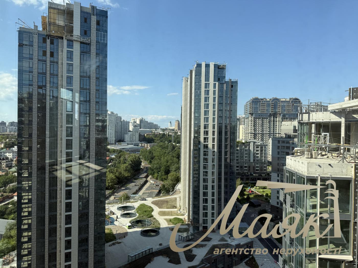 Продаж 3х-кімнатної квартири 131.79м2 в ЖК новопечерські липки, вул. Андрія Верхогляда/Драгомирва, Печерськ, Київ