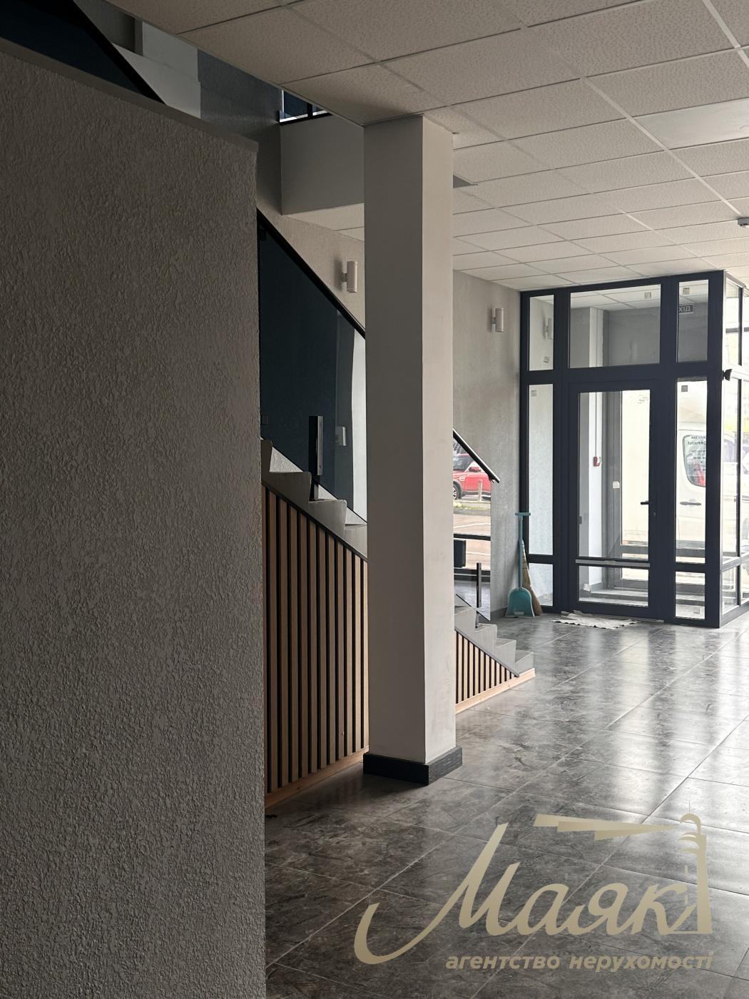 Оренда фасадного комерційного приміщення в ЖК River Stone, Осокорки.