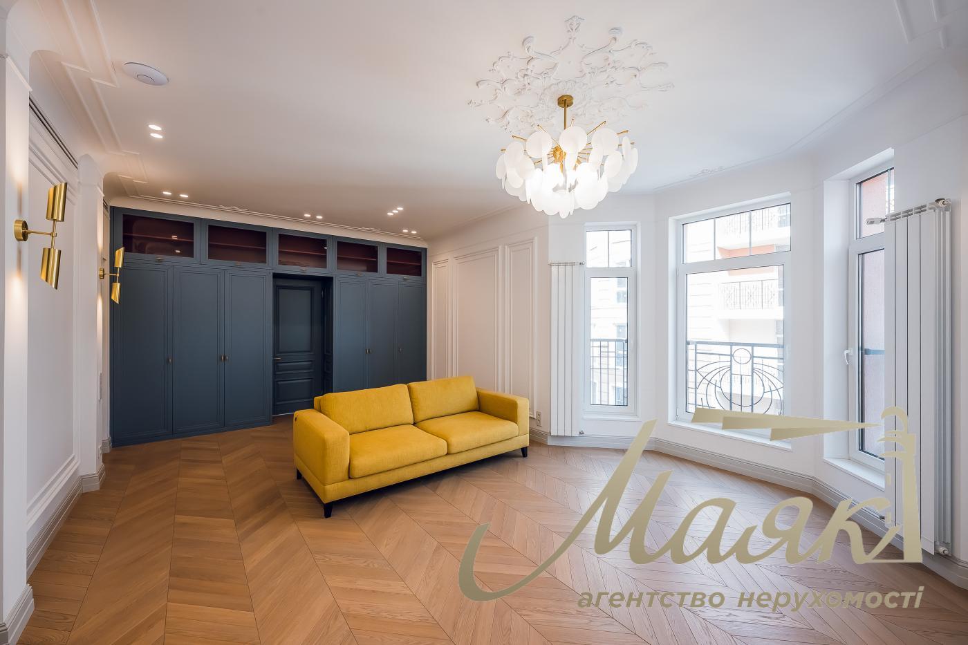 Продаж 3к квартири 99 м2, вул. Дегтярна 18, Воздвиженка. Дігтярна 18, Воздвиженка, Київ