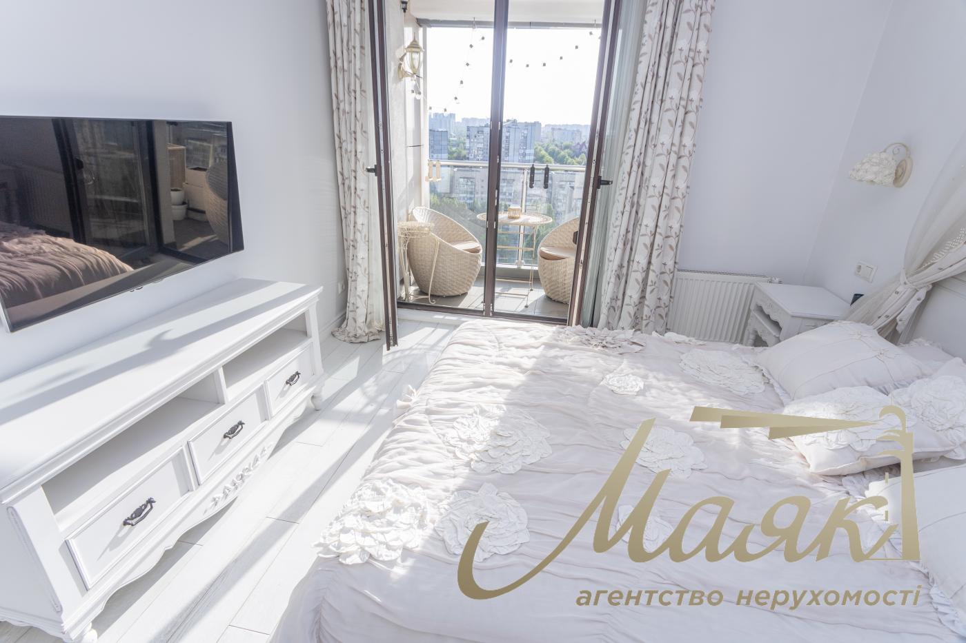 Продаж 3 кімнатної квартири в ЖК Park Avenue, пр-т Голосіївський