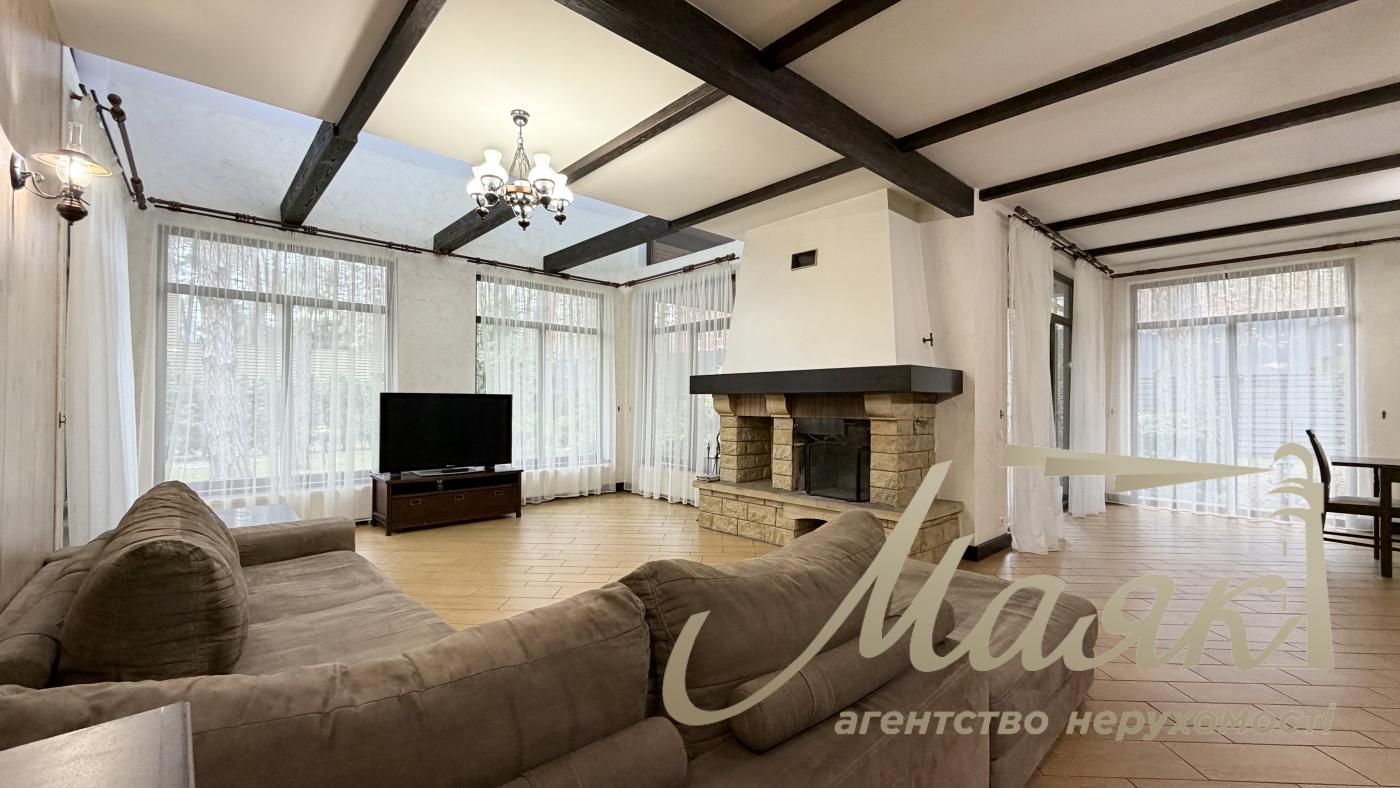 Оренда будинку К.Заспа, Козин, Плюти, оренда будинку в містечку, басейн, ліс, охорона