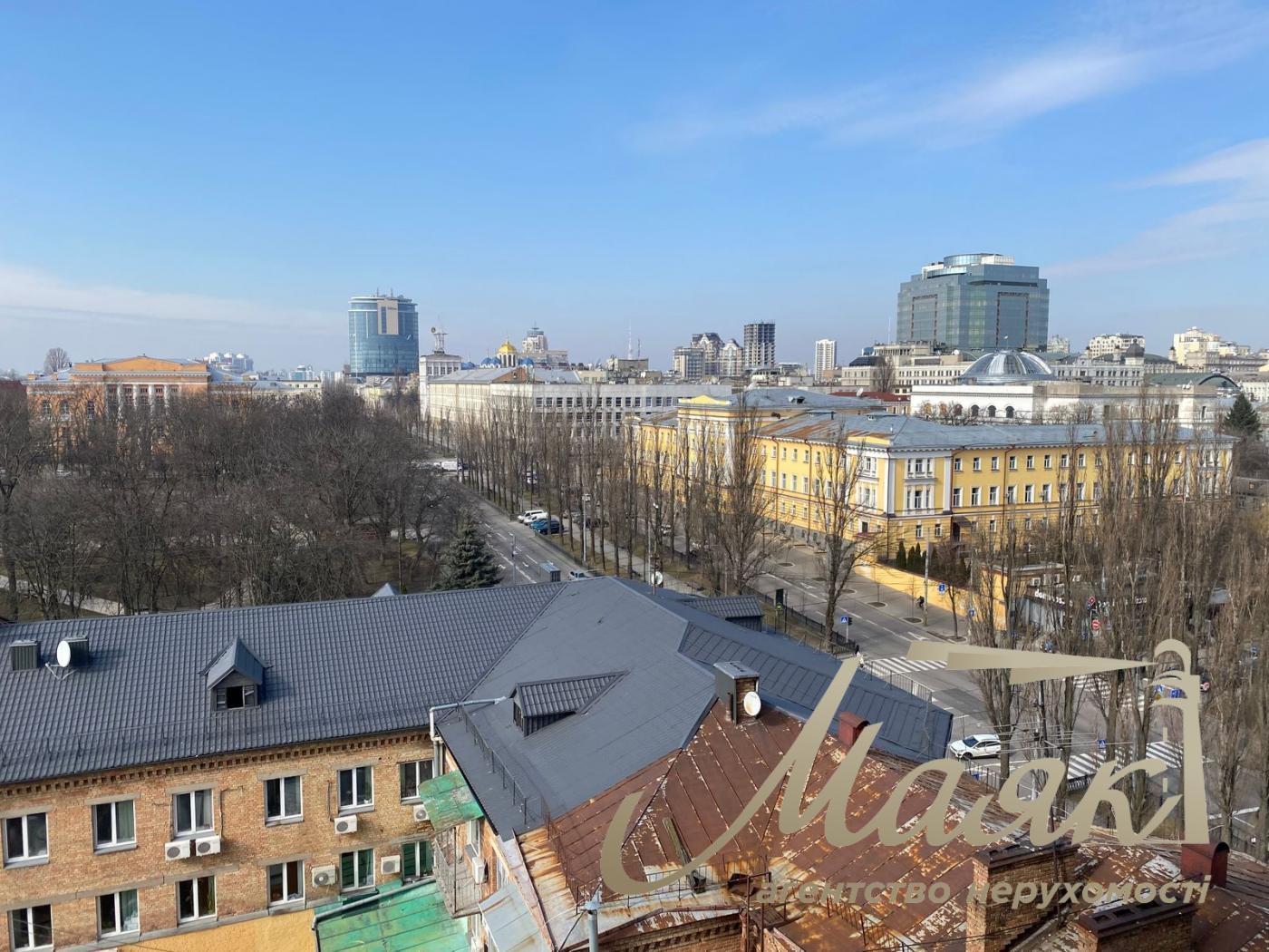 Оренда офісу 216 м2 на бульвар Тараса Шевченка, Центр