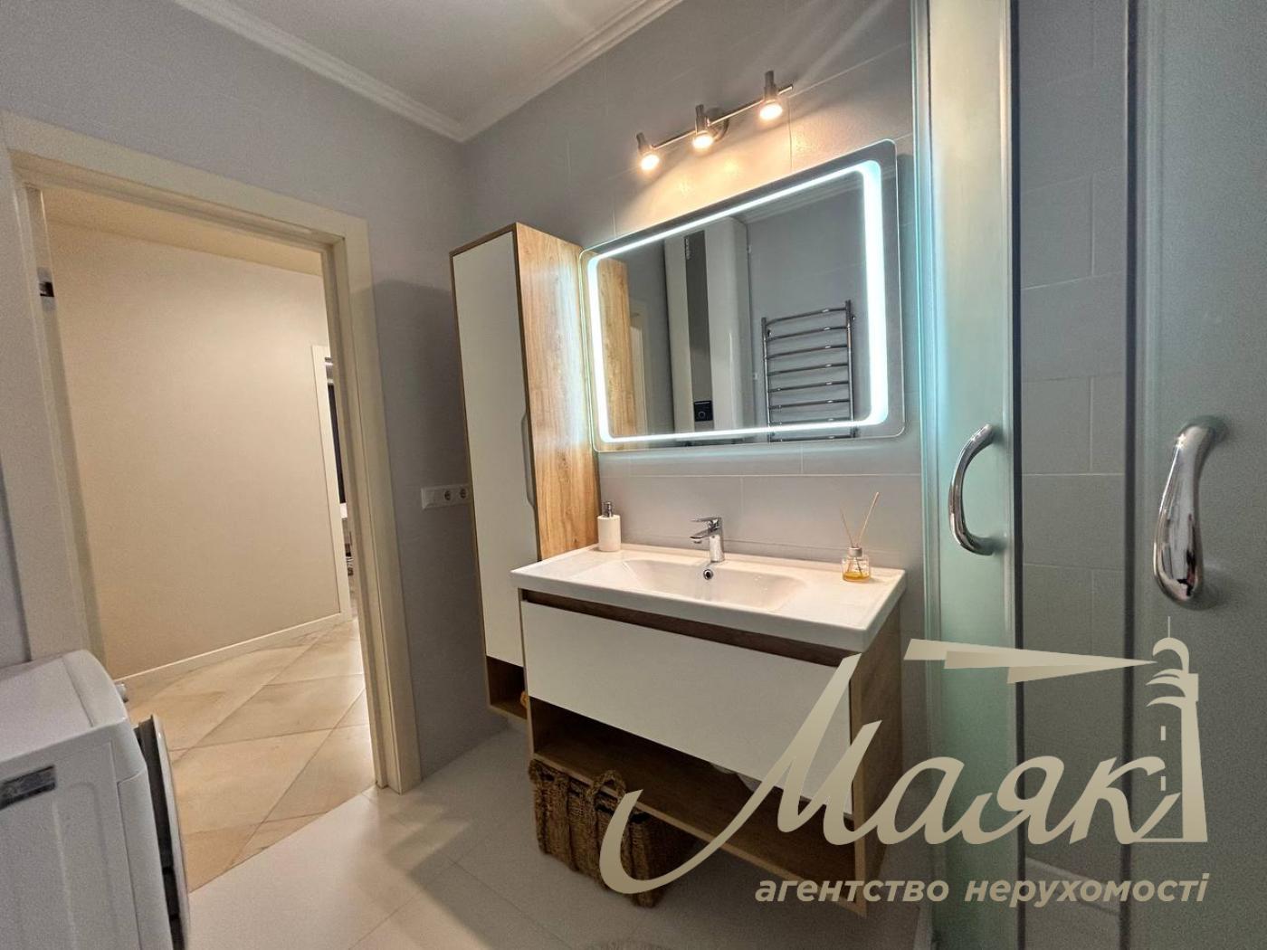 Оренда 3-кімнатної квартири ЖК Французький Квартал 2 вул. Джона Маккейна 3а