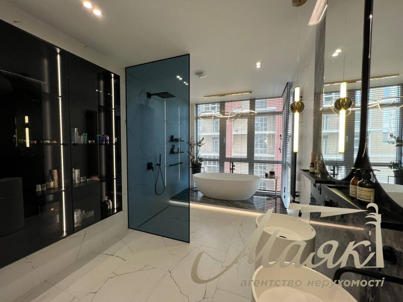 Продаж квартири з терасою ЖК Французький Квартал