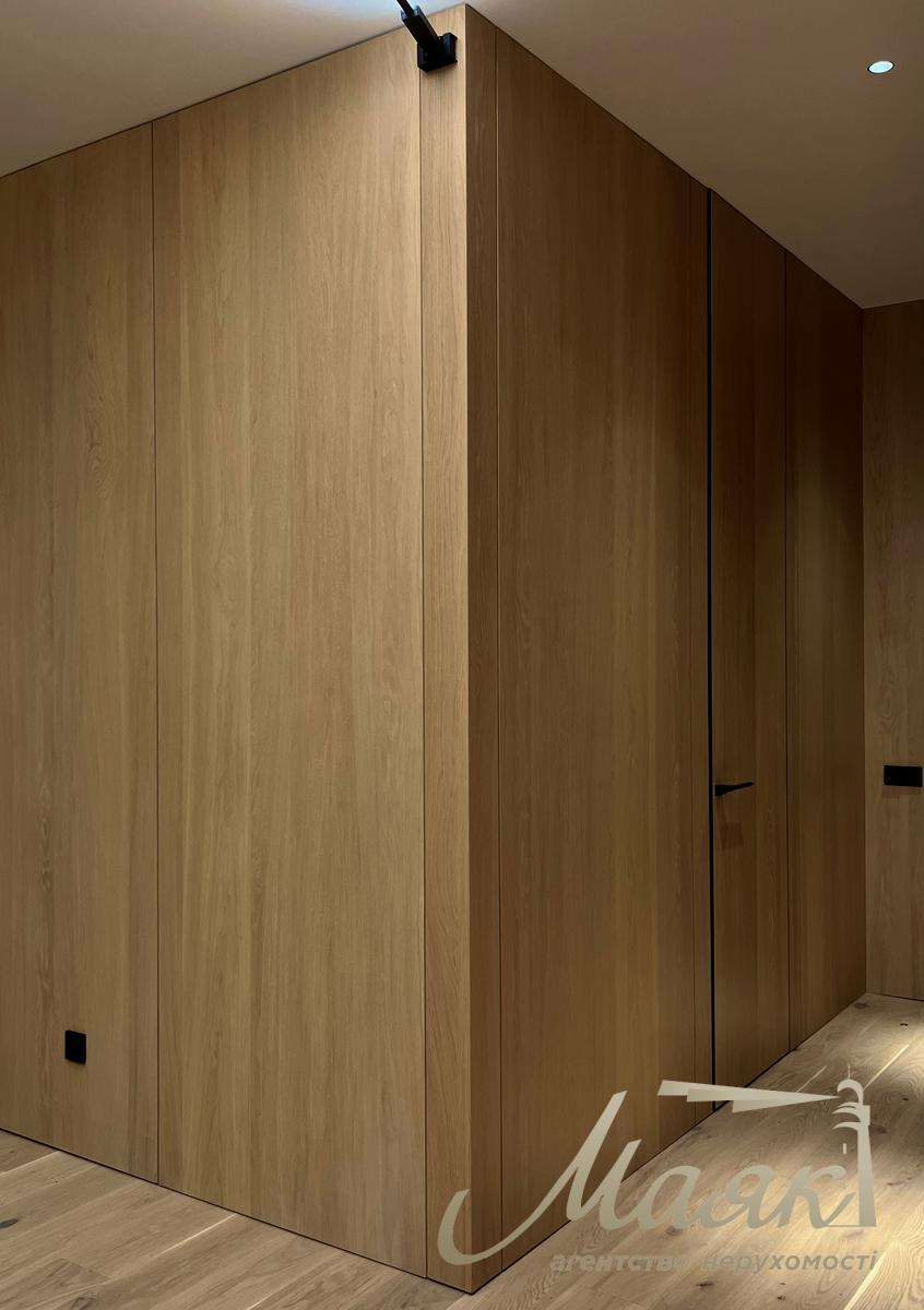 Продаж офісу преміум-класу 162 м² у БЦ Carnegie Tower, Київ