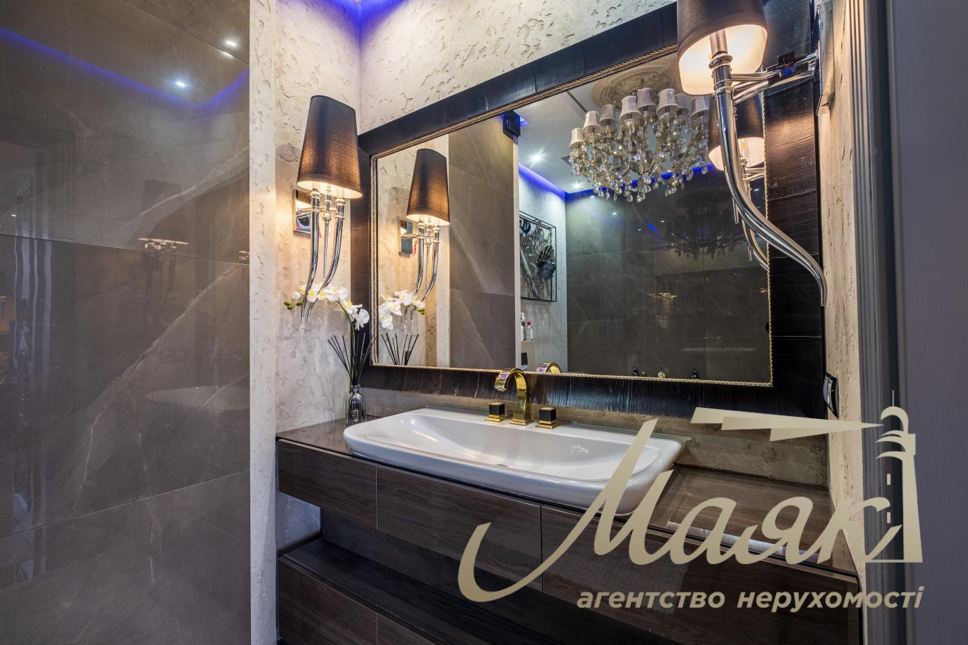 Продажа 3х-комнатной квартиры 100м2 в ЖК "новопечерские липки" Драгомирова 11В, Печерск, Киев