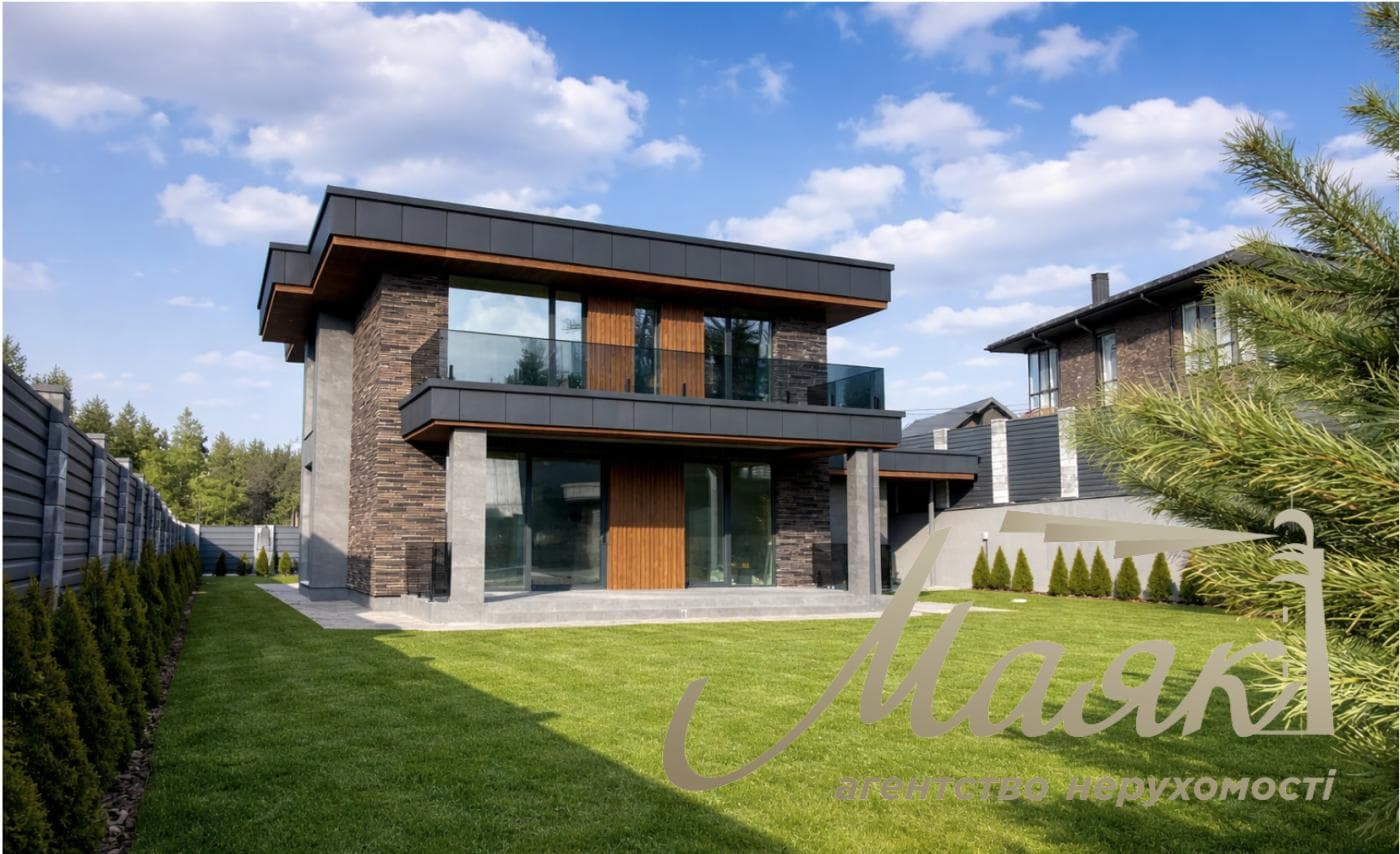 Продаж 2-х поверхового 378м2, КМ Нова Ходосівка
