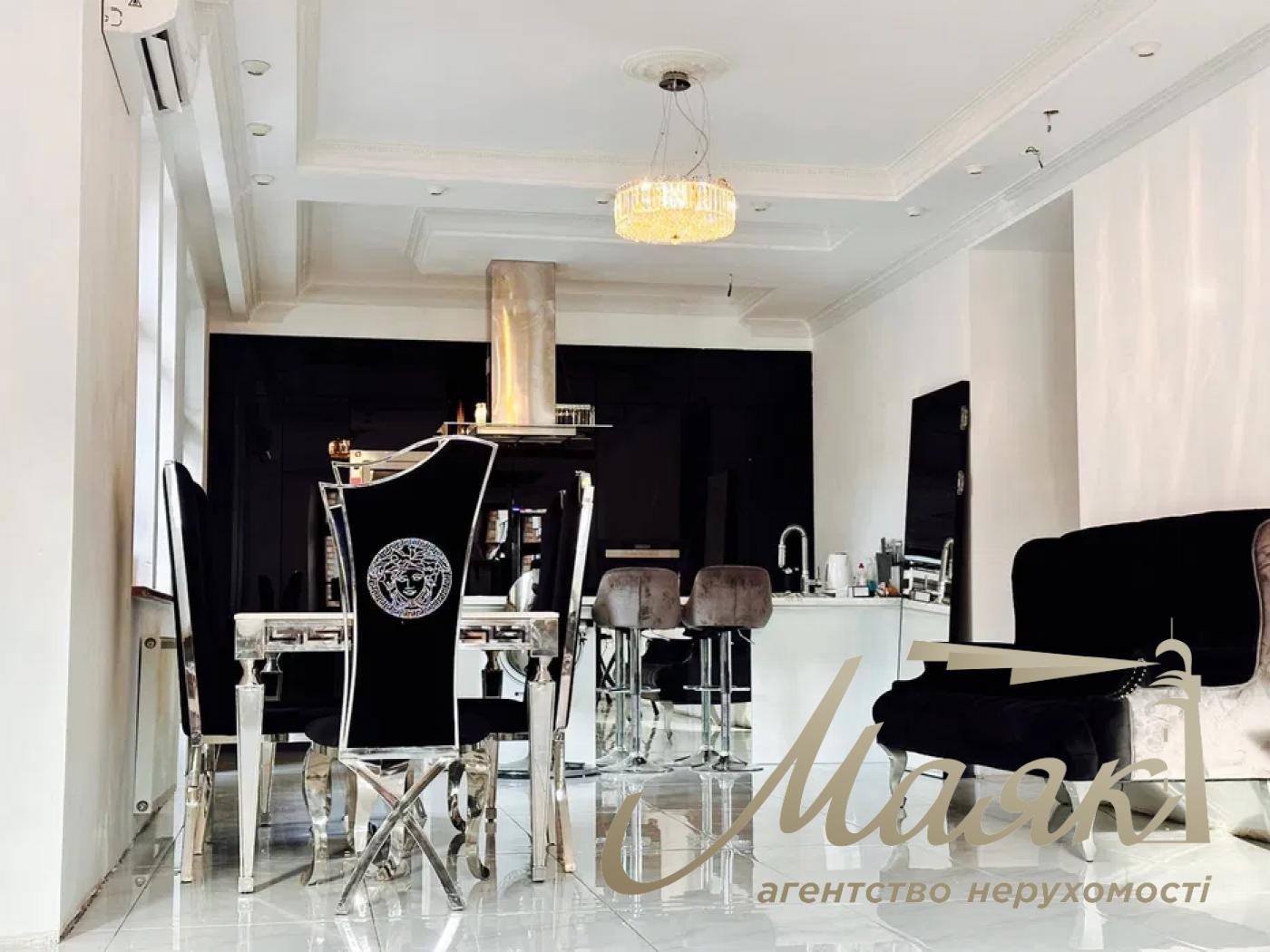 Продаж 2-кімнатної квартири вул. Павлівська, Солдатська Слобідка