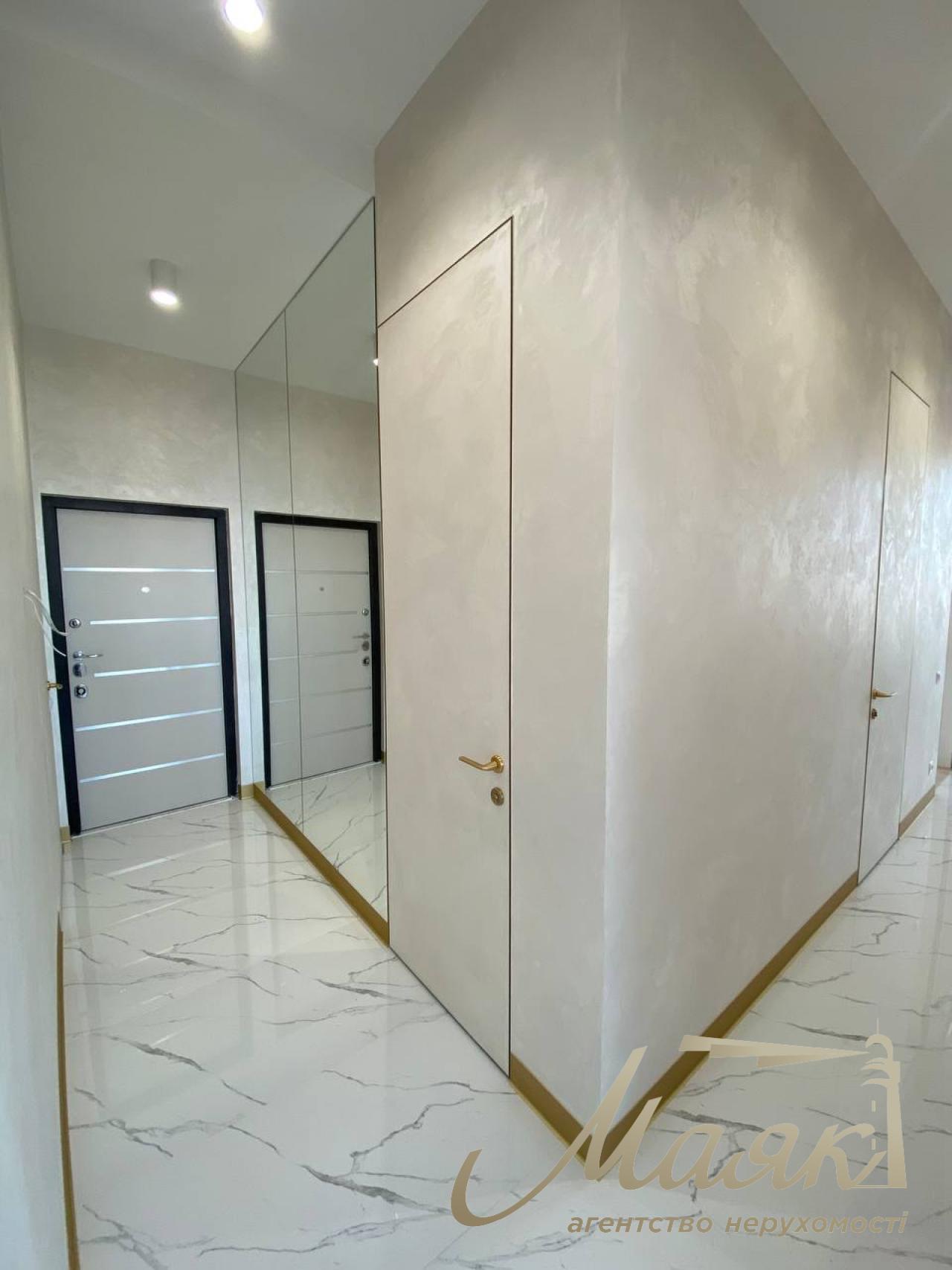 Продаж 3к квартири 97м2 з дизайнерським ремонтом у ЖК River Stone Рівер Стоун