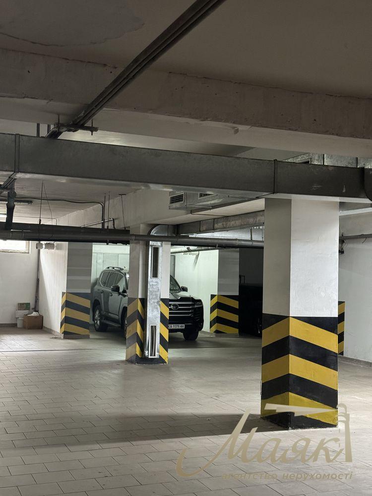 Оренда офісу 130м2 по вул.Дмитрівська, Шевченківський район.