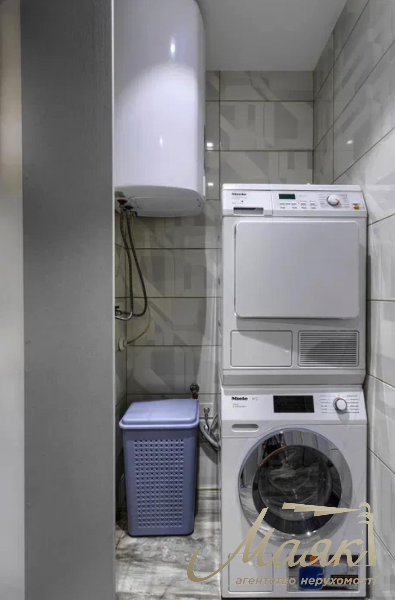 Sale of 3-room apartment Shota Rustaveli street