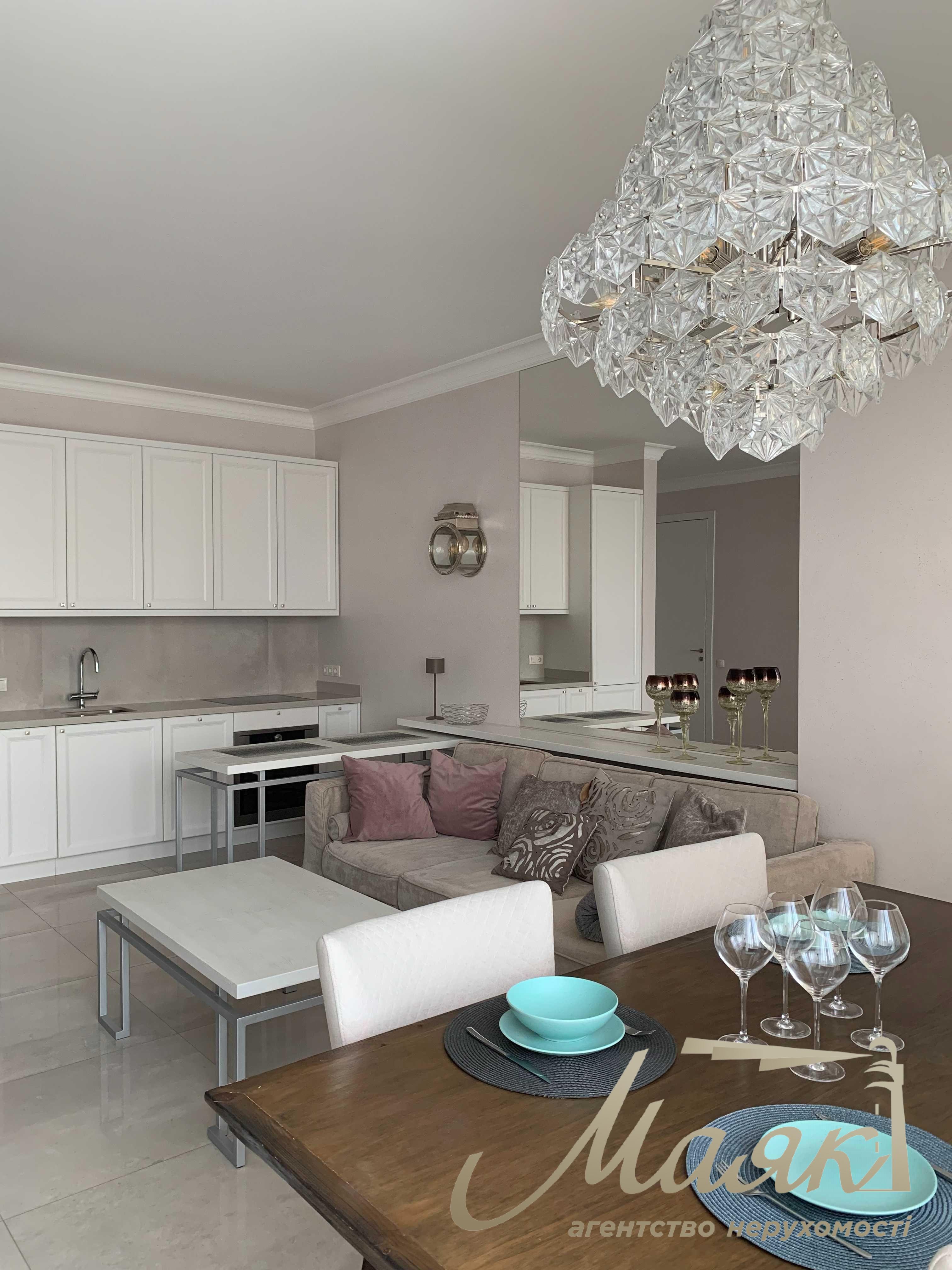 Аренда 1-комнатной квартиры 57м2 в ЖК Бульвар Фонтанов ул. Саперное Поле 3