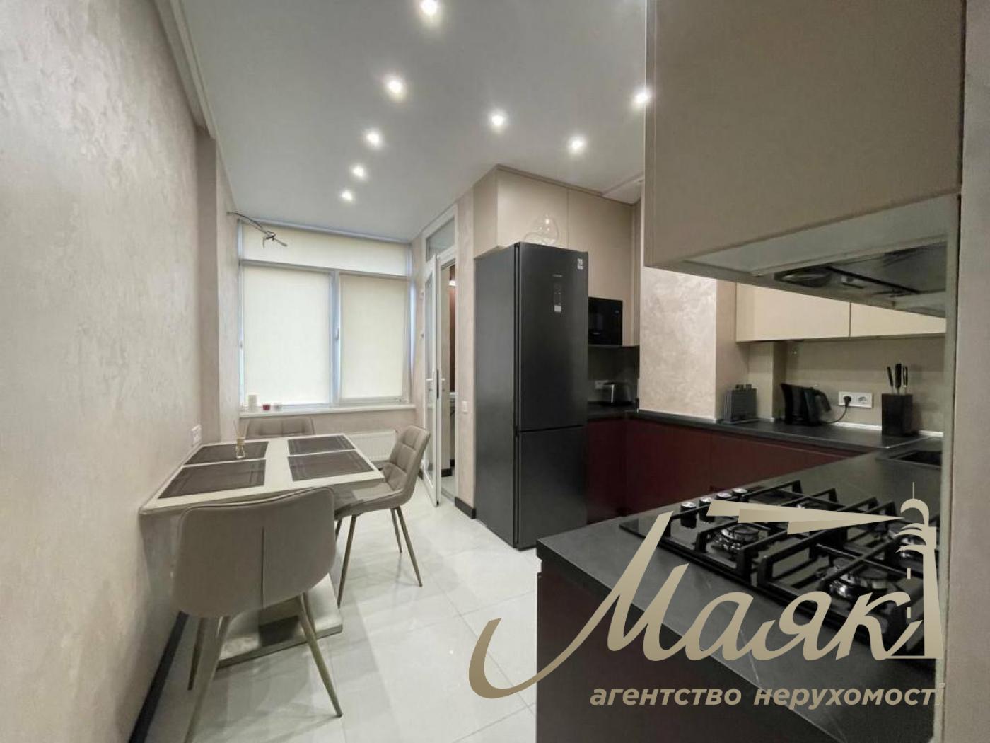 Sale of 2-room apartment 60m2 in residential complex Parkland, Yunosheskaya st. 17, Goloseevsky district, Kyiv.