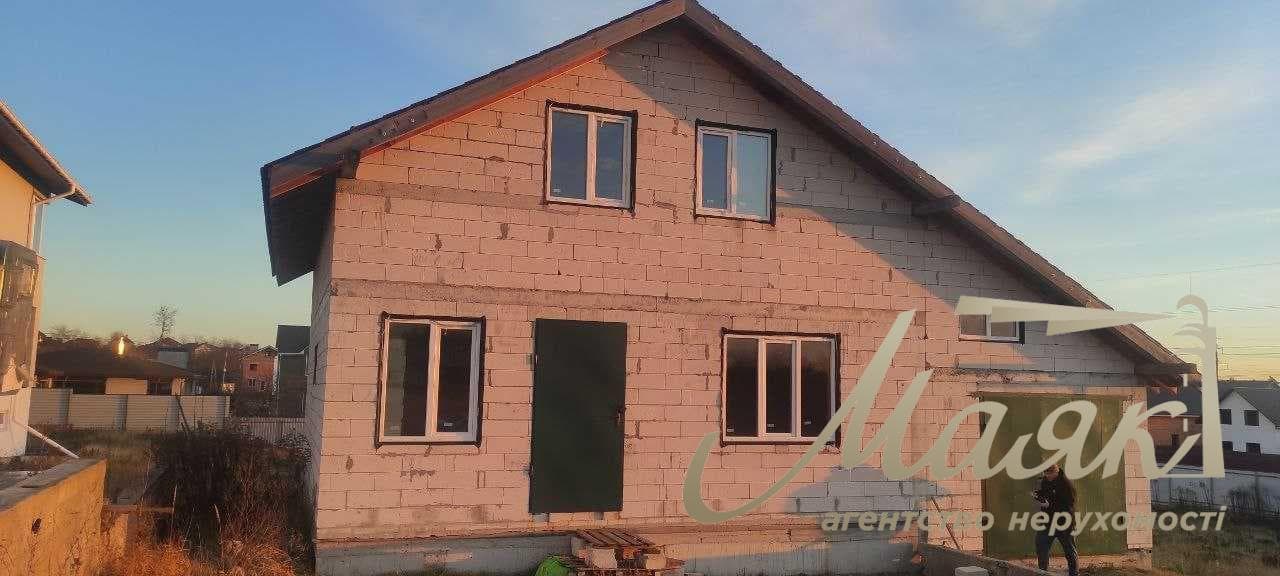 For sale house 160m2 in village Hotov, 5 km from Kiev, Kiev region, Obukhiv direction.