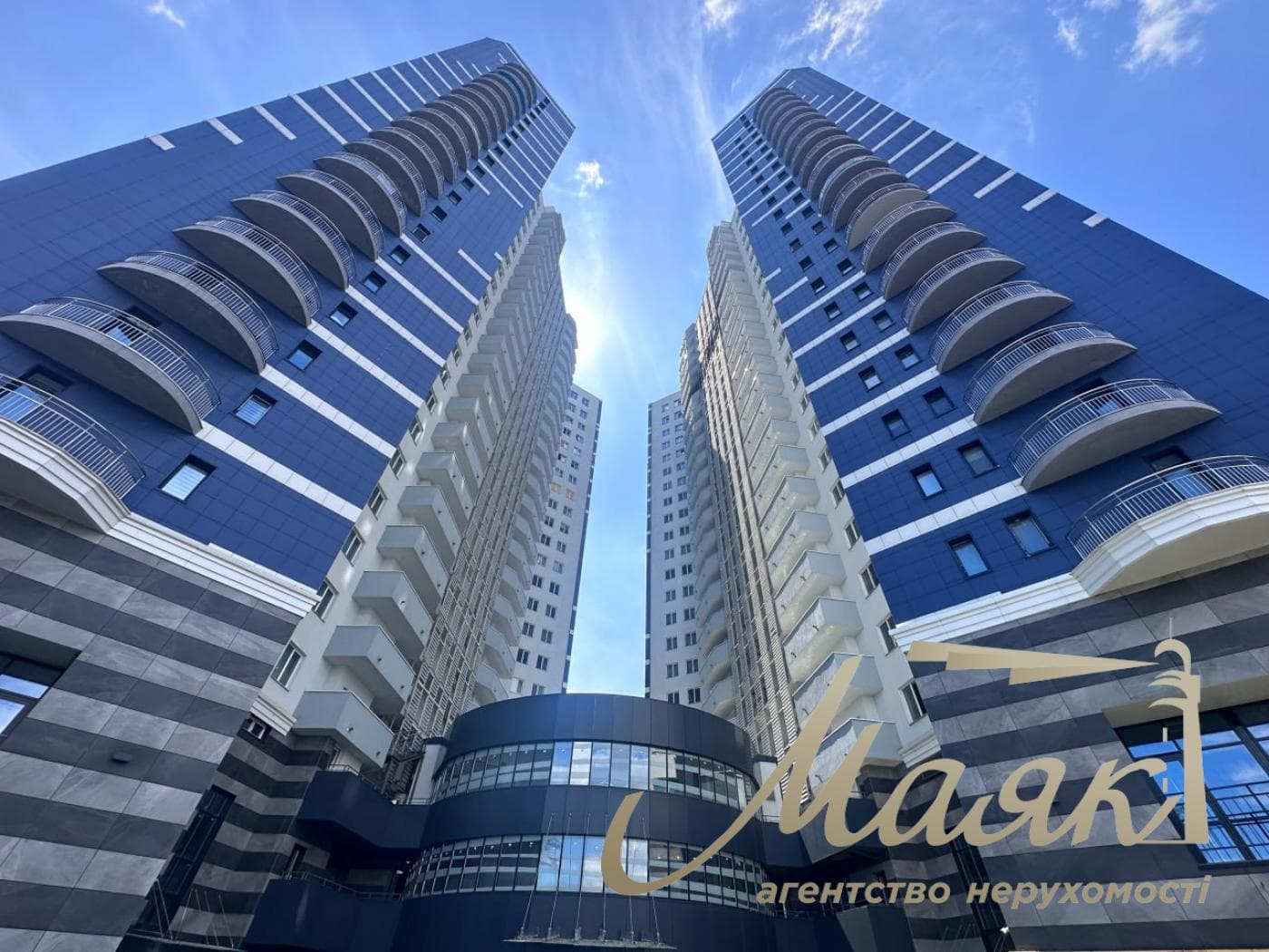 Продаж ексклюзивного дворівневого пентхауса площею 180 м² з терасою в центрі Києва у ЖК Alter Ego, Лабораторний провулок, 7, Печерський район