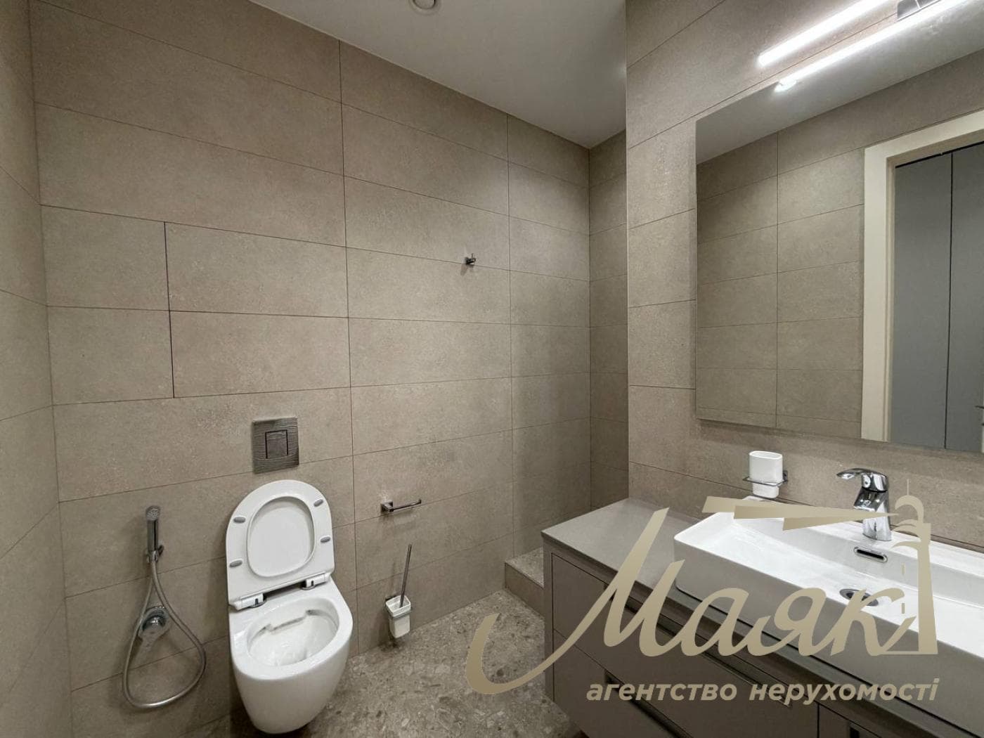 Оренда 3-кімнатної квартири у ЖК Atlantic Residences, вул. Антоновича, 118, Центр