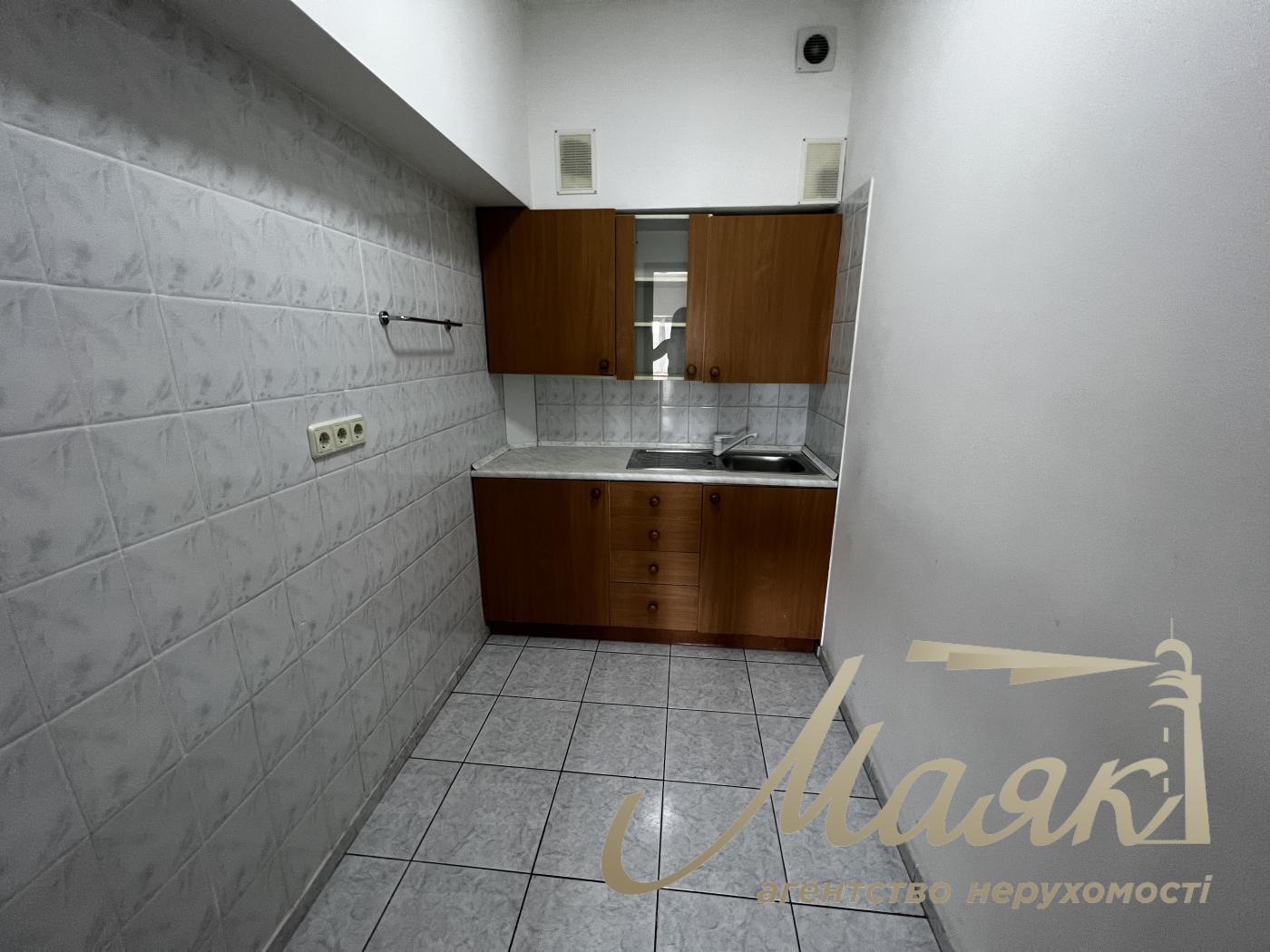 Office space for rent 160m2, Antonovicha st. 103A, Pechersk