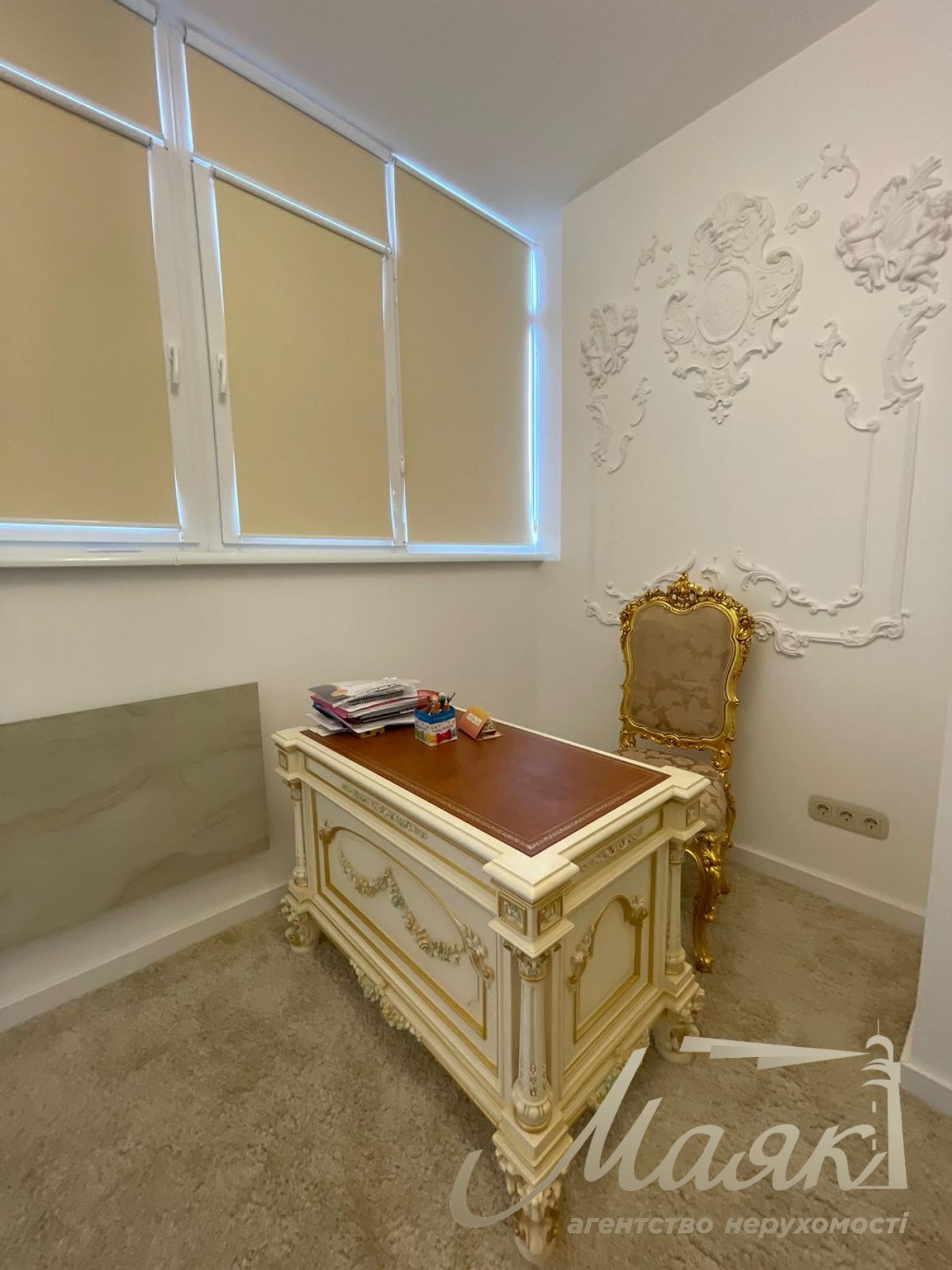 Rent of 4-room apartment in residential complex Panorama on Pechersk, Shchorsa st. 44A